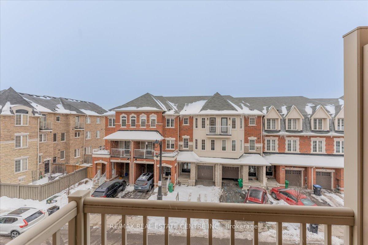 Photo 32 of 7 Shiff Crescent, Brampton, Heart Lake East — HOMEH