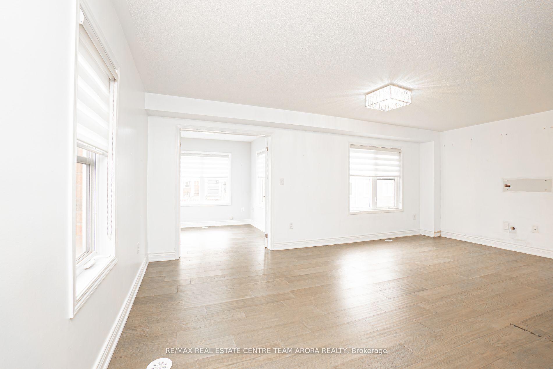 Photo 13 of 69 Betterton Crescent, Brampton, Northwest Brampton — HOMEH
