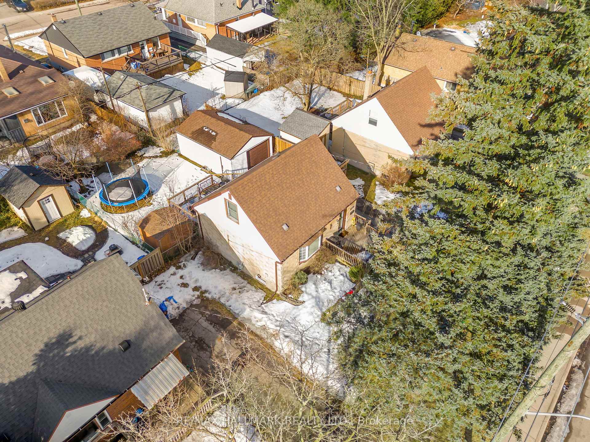 Photo 9 of 10 Mckay Road, Hamilton, Dundas — HOMEH