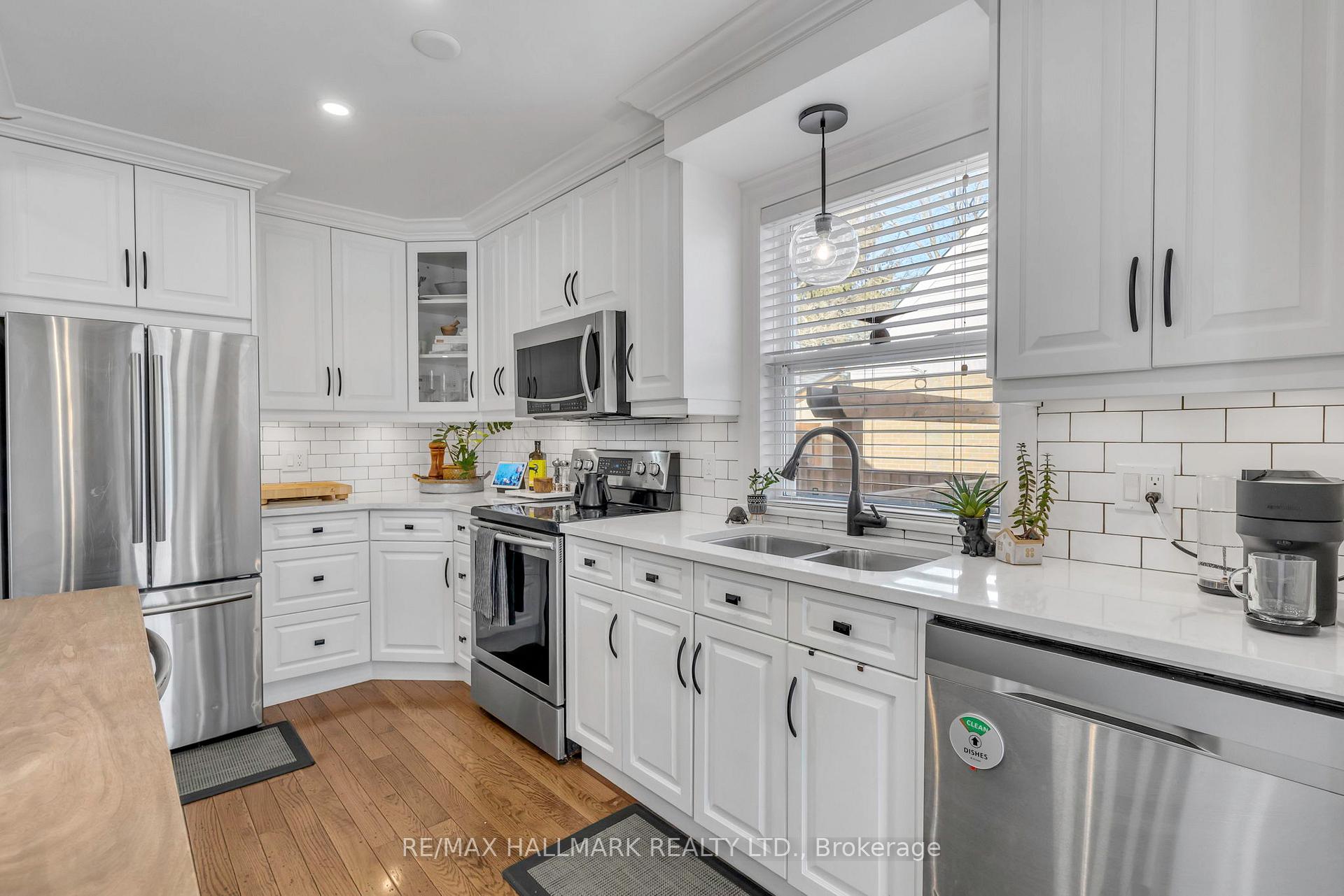 Photo 18 of 10 Mckay Road, Hamilton, Dundas — HOMEH