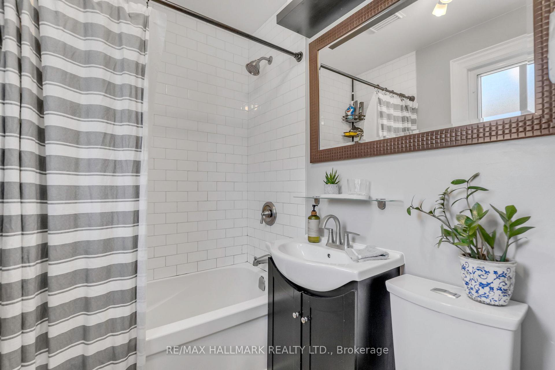 Photo 21 of 10 Mckay Road, Hamilton, Dundas — HOMEH