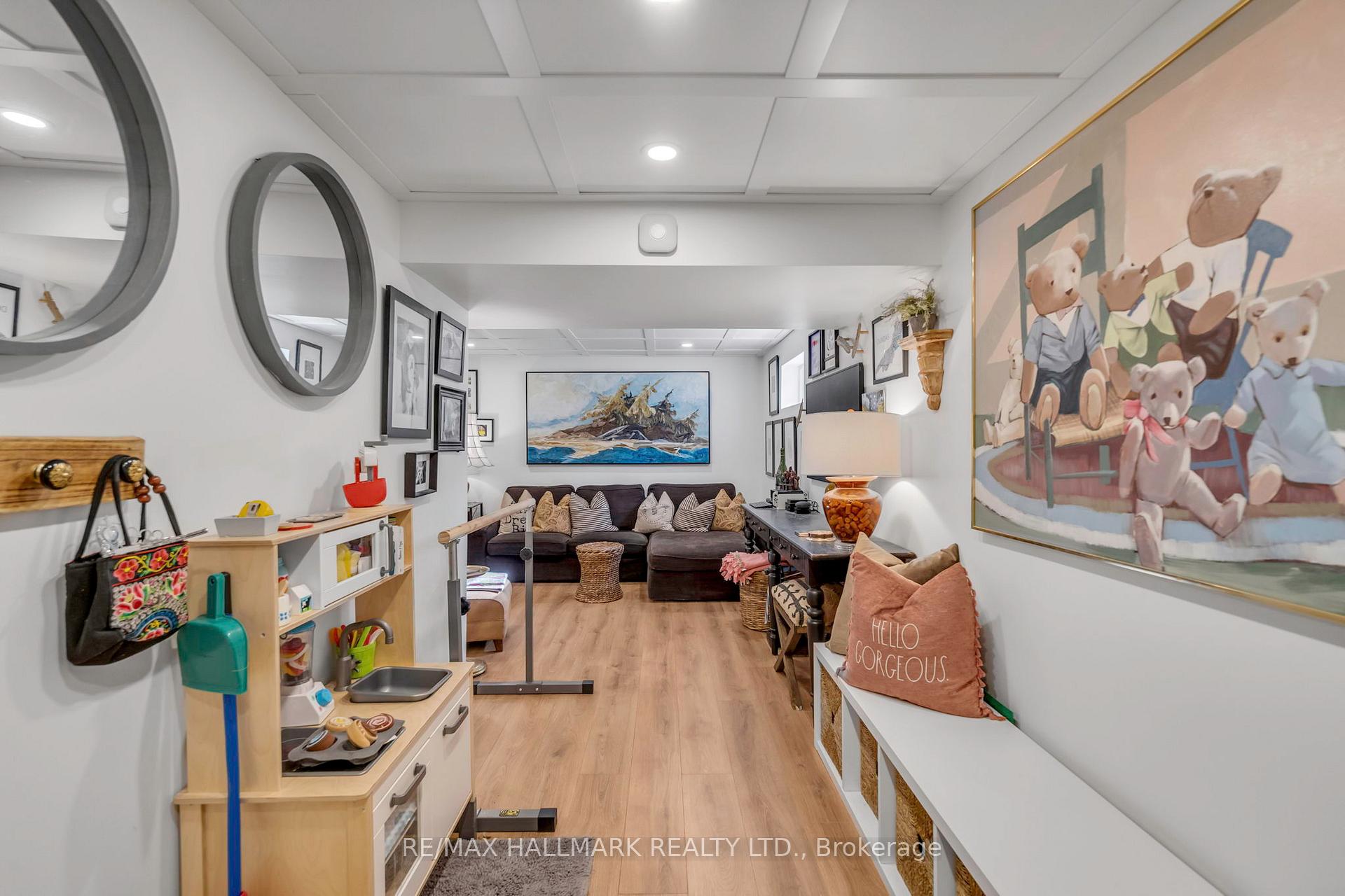 Photo 31 of 10 Mckay Road, Hamilton, Dundas — HOMEH