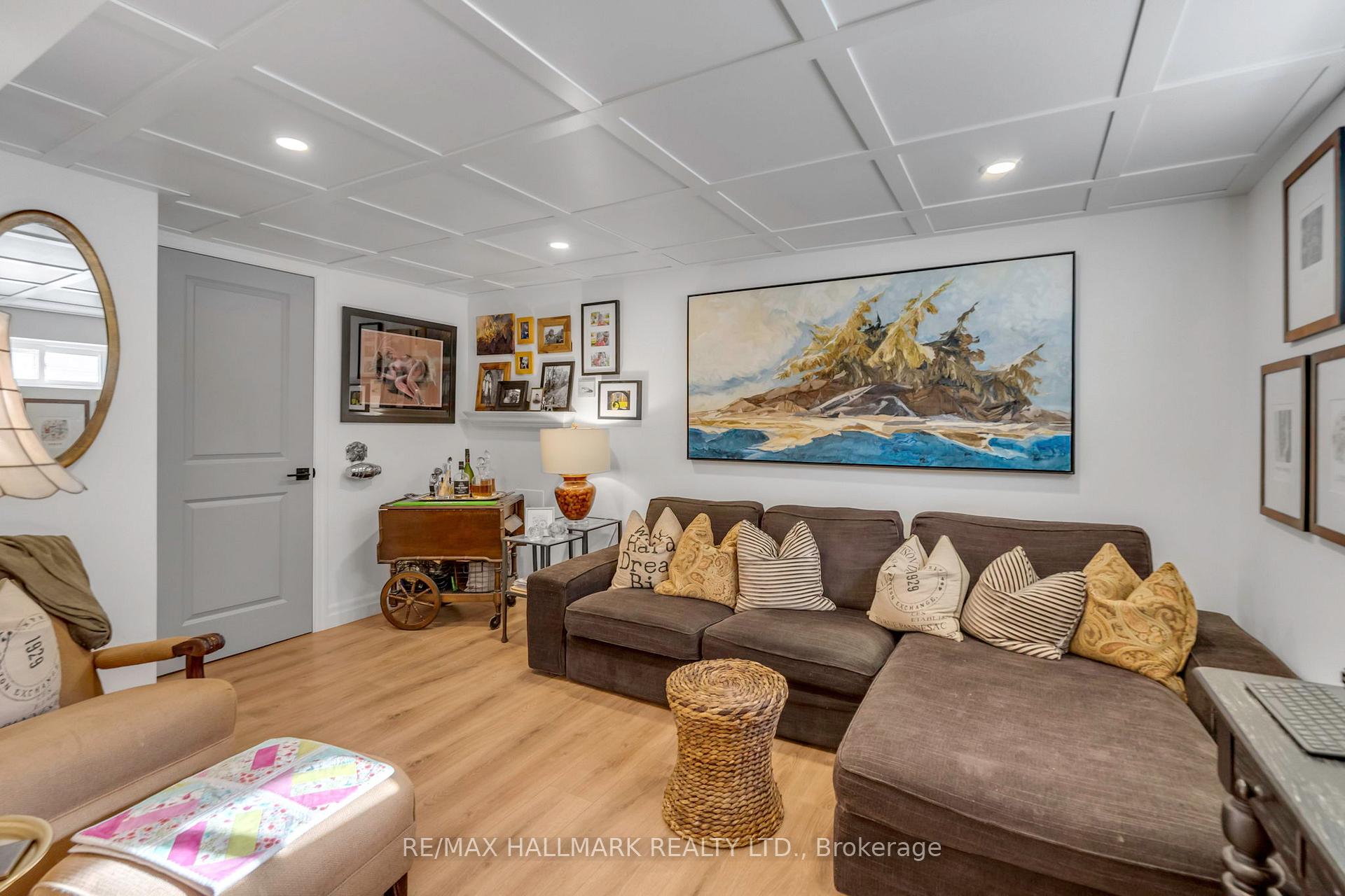 Photo 32 of 10 Mckay Road, Hamilton, Dundas — HOMEH