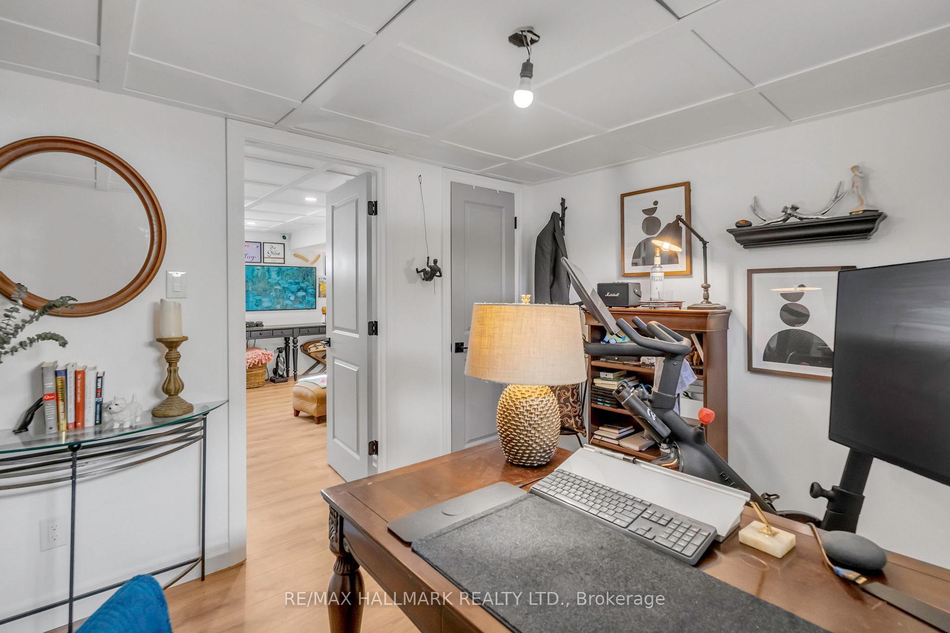 Photo 35 of 10 Mckay Road, Hamilton, Dundas — HOMEH