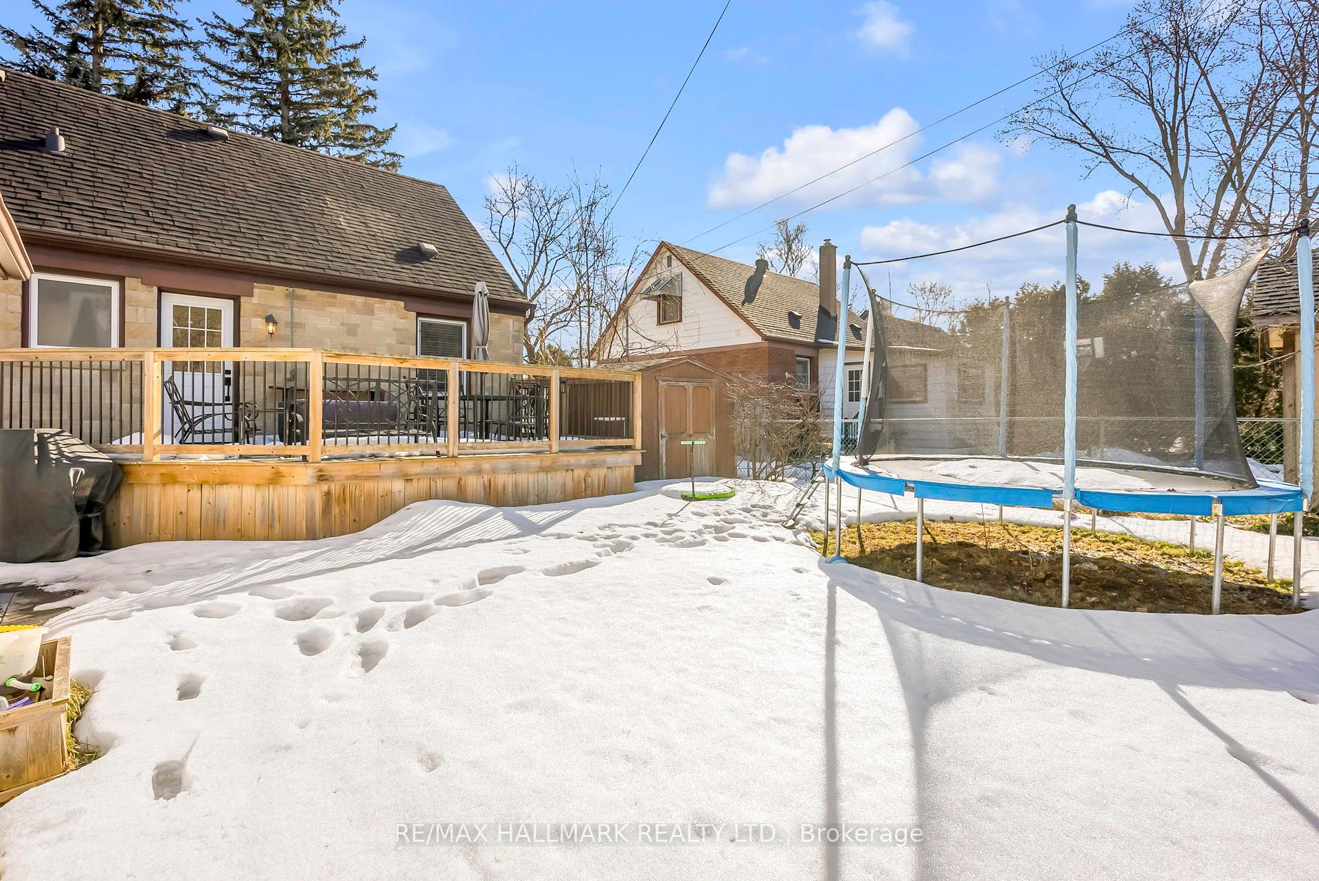 Photo 37 of 10 Mckay Road, Hamilton, Dundas — HOMEH
