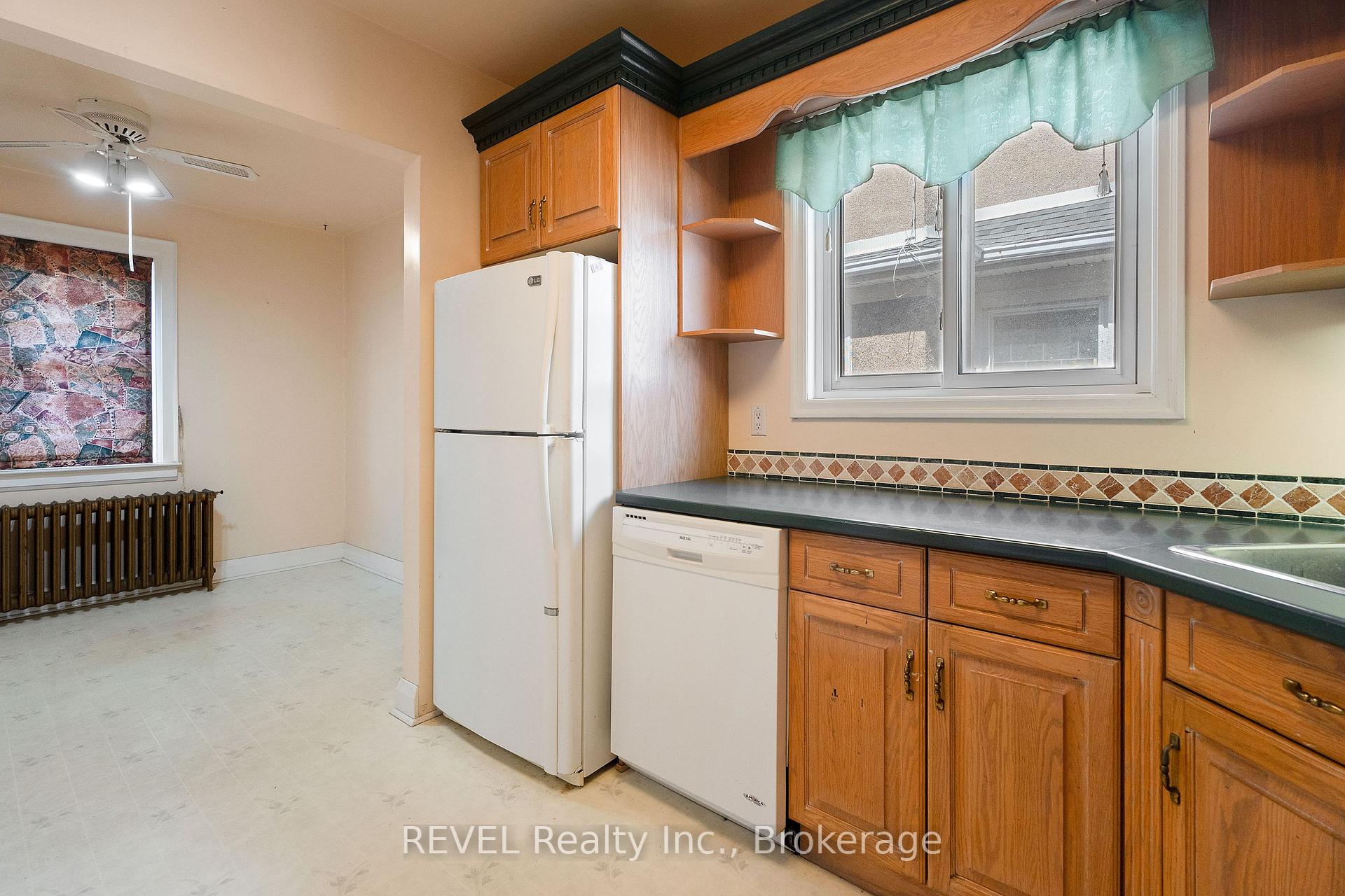 Photo 36 of 31 Fitzgerald Street, St. Catharines, Downtown — HOMEH