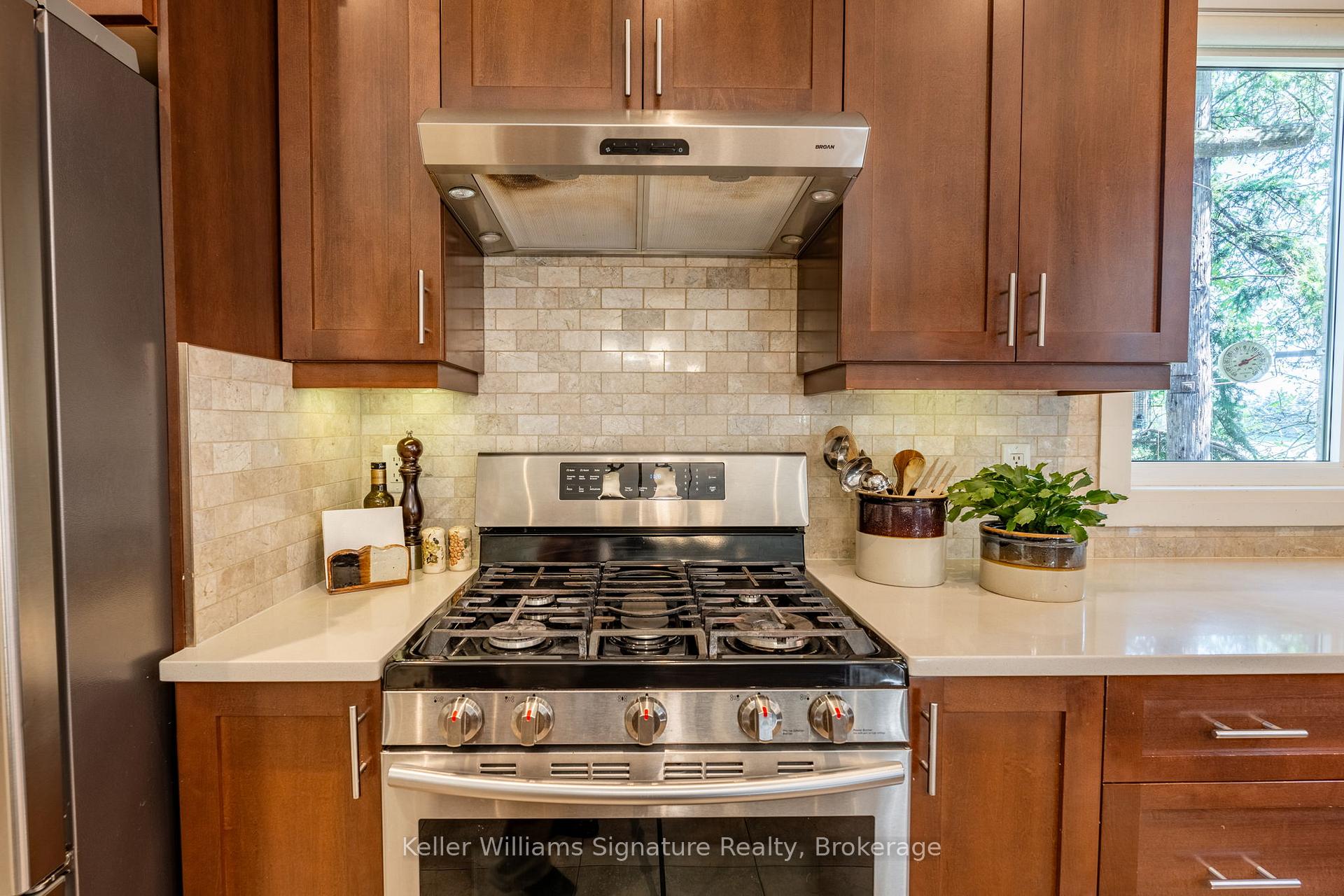 Photo 8 of 81 Glancaster Road, Hamilton, Carpenter — HOMEH