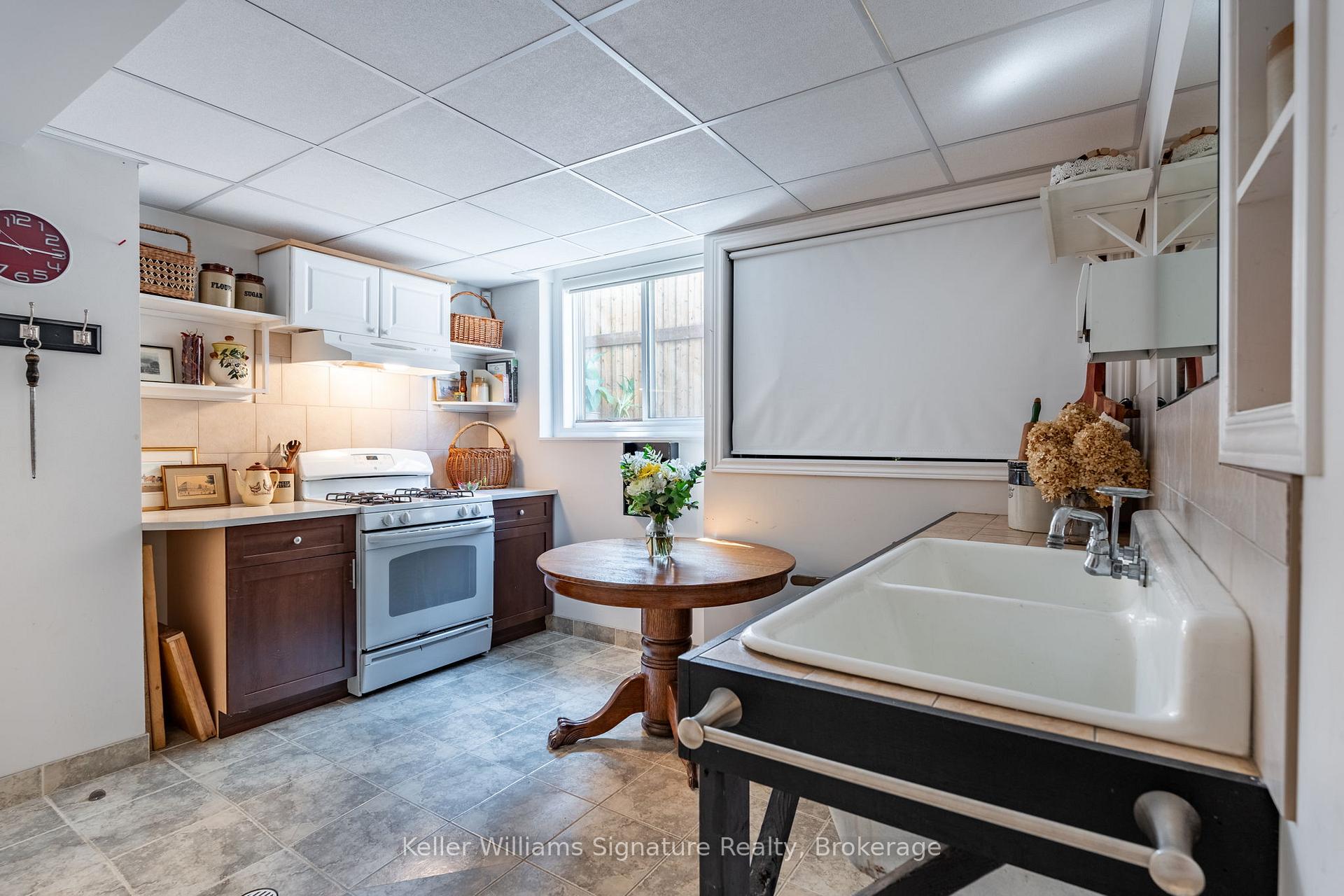 Photo 37 of 81 Glancaster Road, Hamilton, Carpenter — HOMEH