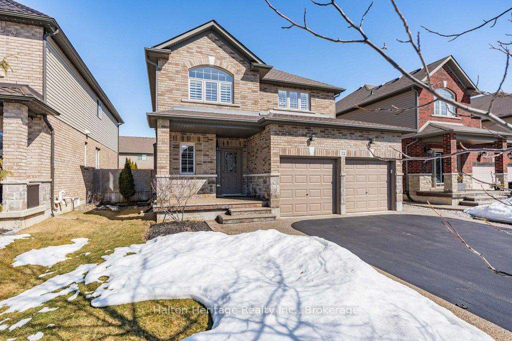 Photo 4 of 72 Garinger Crescent, Hamilton, Binbrook — HOMEH