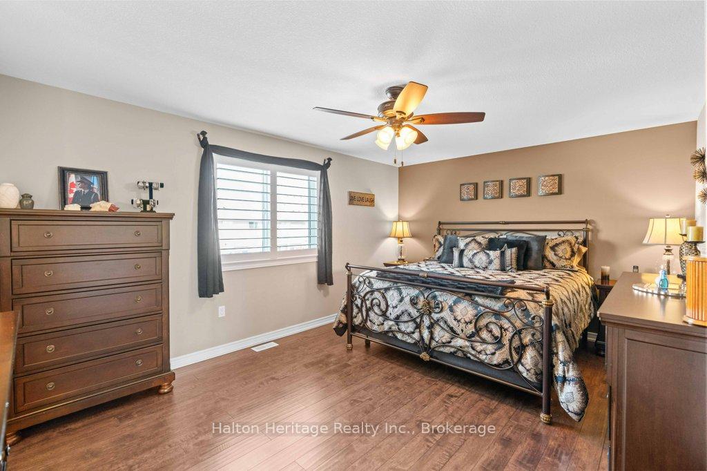 Photo 31 of 72 Garinger Crescent, Hamilton, Binbrook — HOMEH