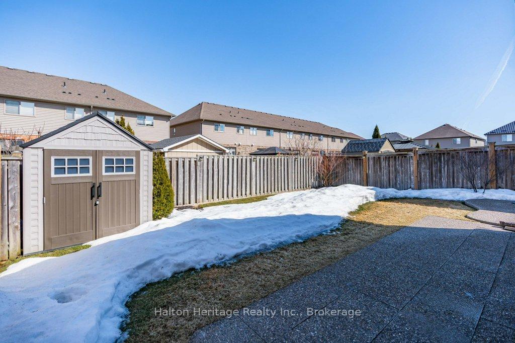Photo 48 of 72 Garinger Crescent, Hamilton, Binbrook — HOMEH