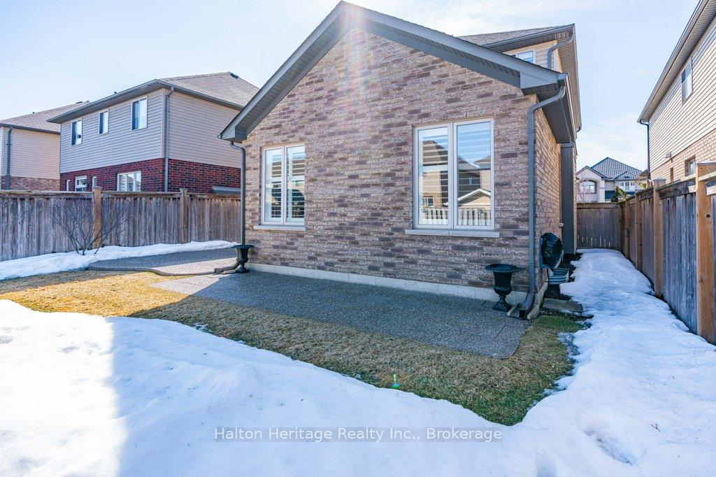 Photo 49 of 72 Garinger Crescent, Hamilton, Binbrook — HOMEH