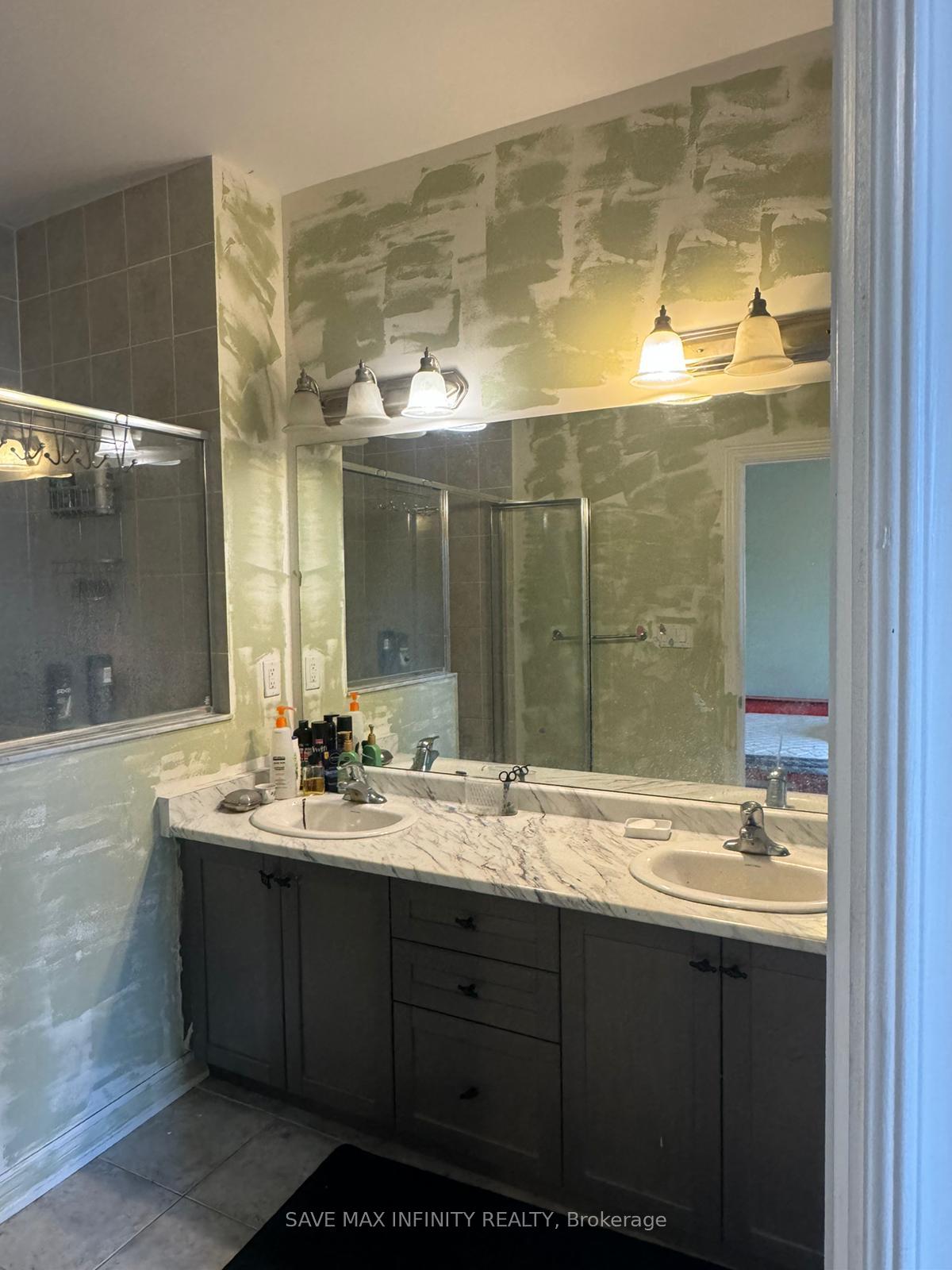 Photo 4 of Unit 1, 12539 Kennedy Road, Caledon, Rural Caledon — HOMEH