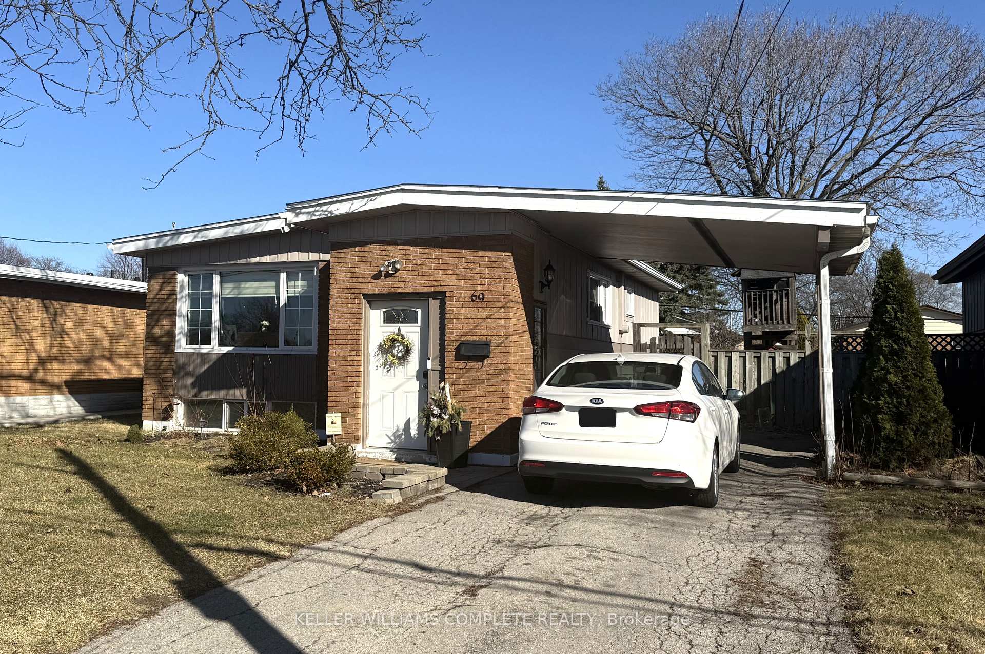 Photo 2 of 69 Ronaldshay Avenue, Hamilton, Greeningdon — HOMEH