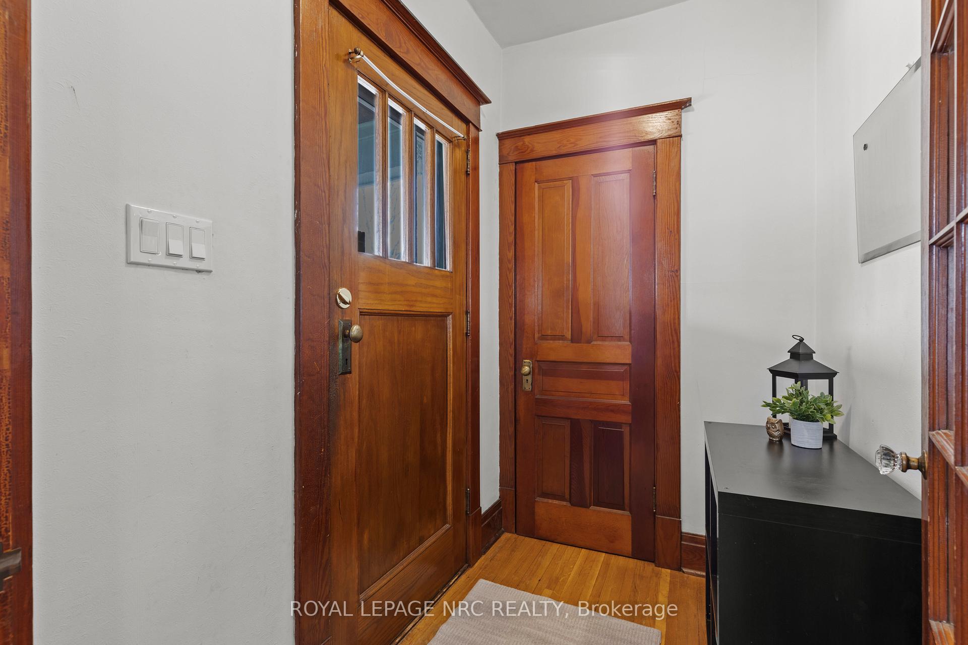 Photo 9 of 39 Dexter Street, St. Catharines, Ridley — HOMEH