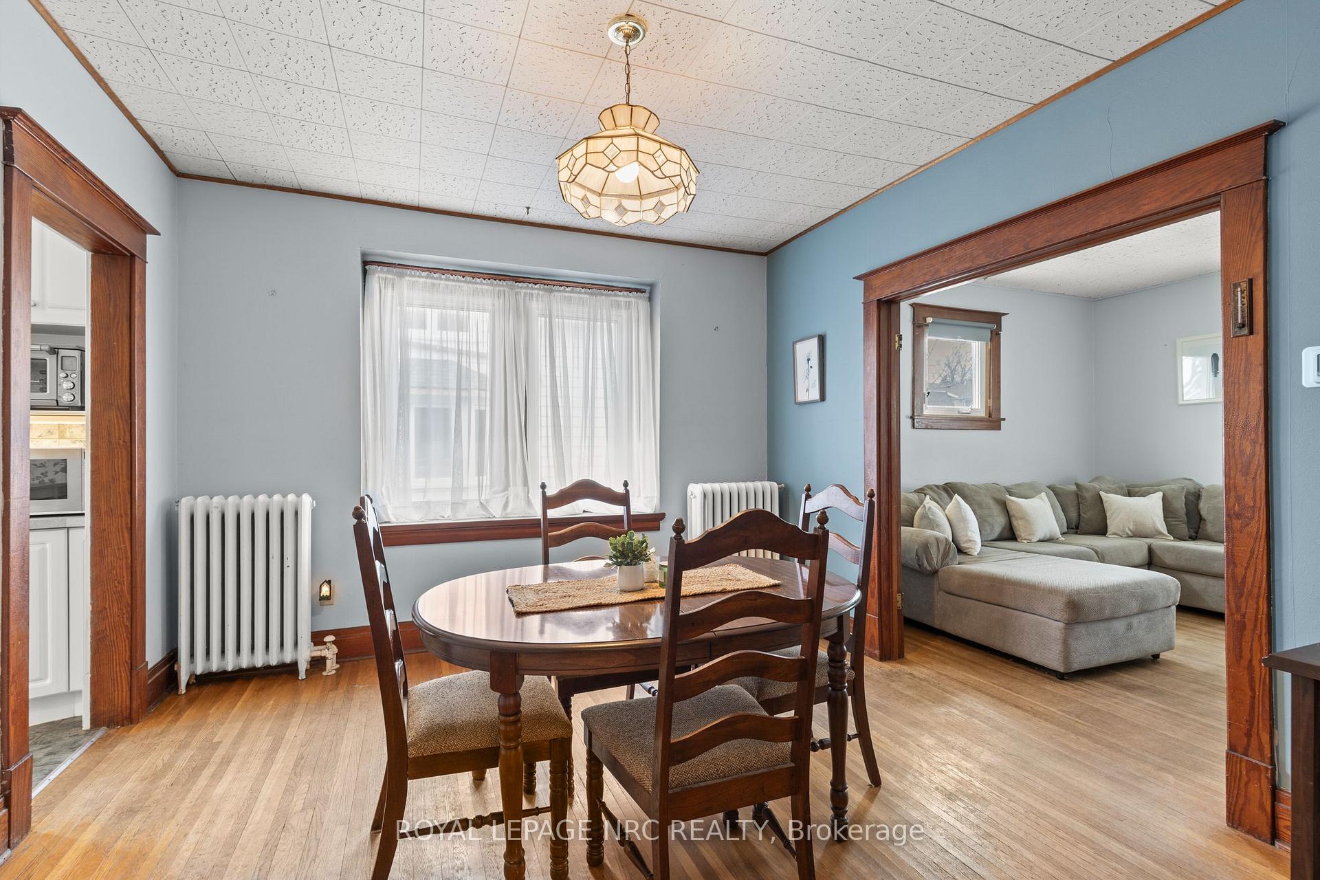 Photo 14 of 39 Dexter Street, St. Catharines, Ridley — HOMEH