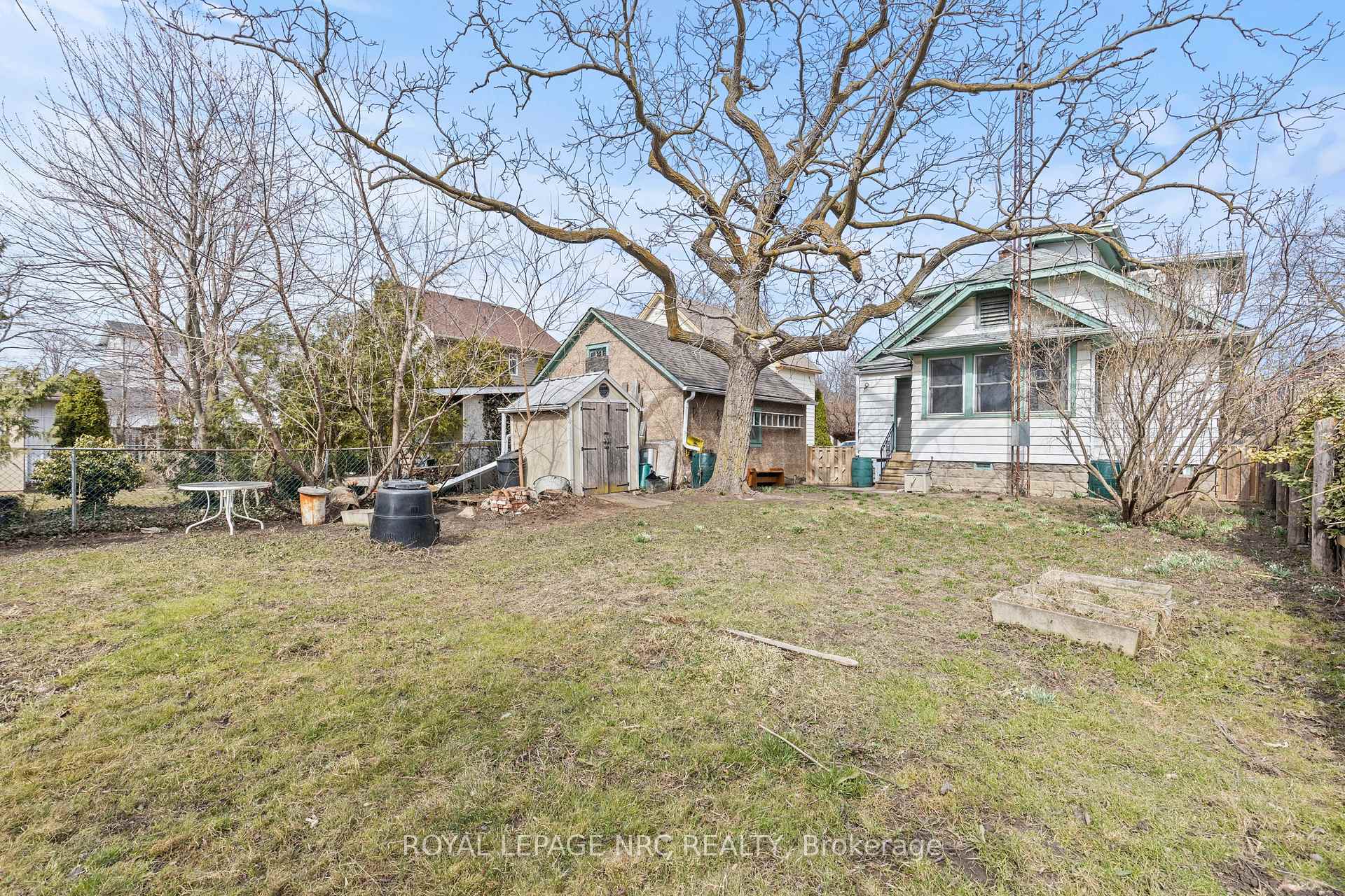 Photo 43 of 39 Dexter Street, St. Catharines, Ridley — HOMEH