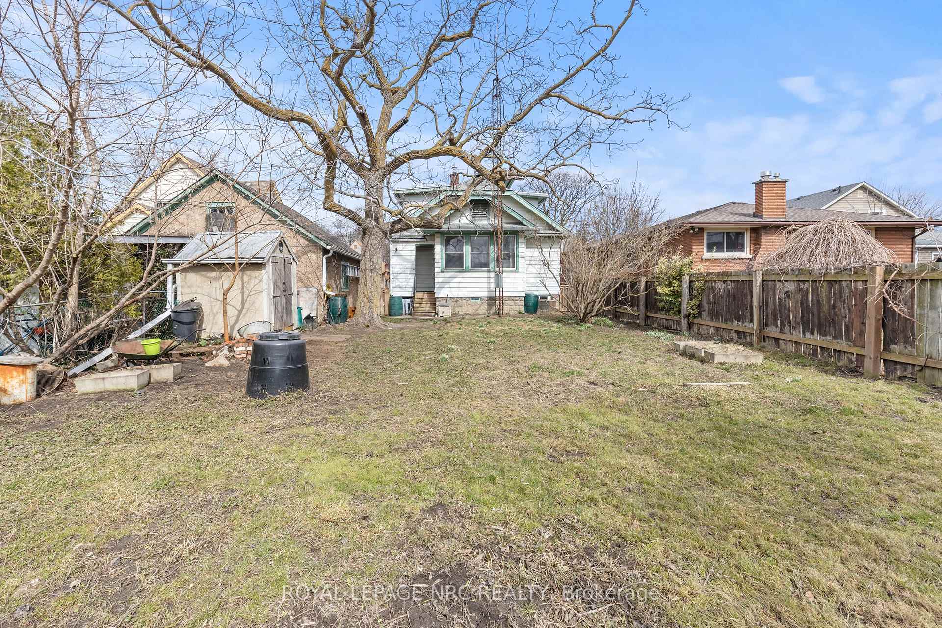 Photo 44 of 39 Dexter Street, St. Catharines, Ridley — HOMEH