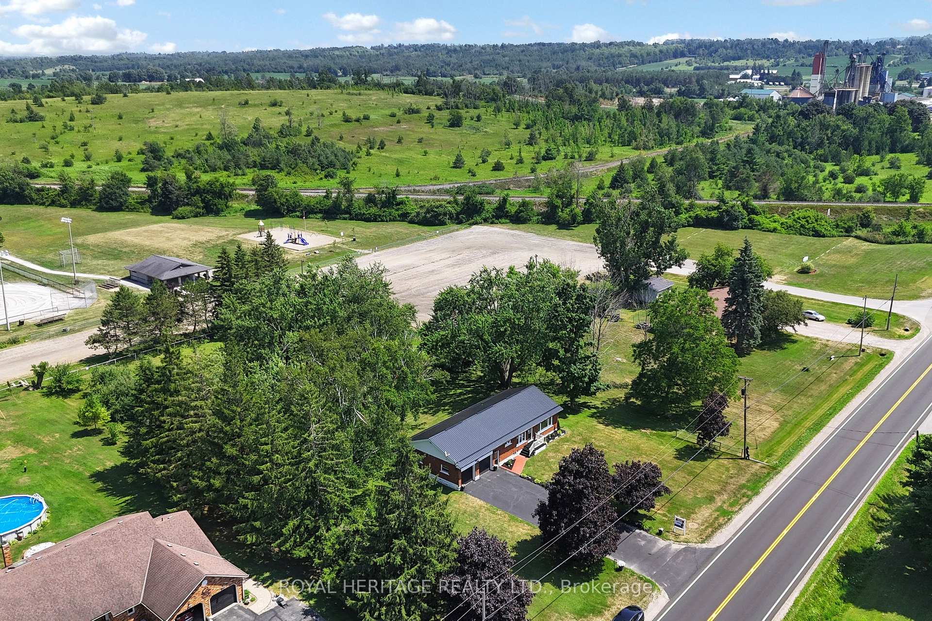 Photo 33 of 1461 County 10 Road, Cavan Monaghan, Cavan Twp — HOMEH