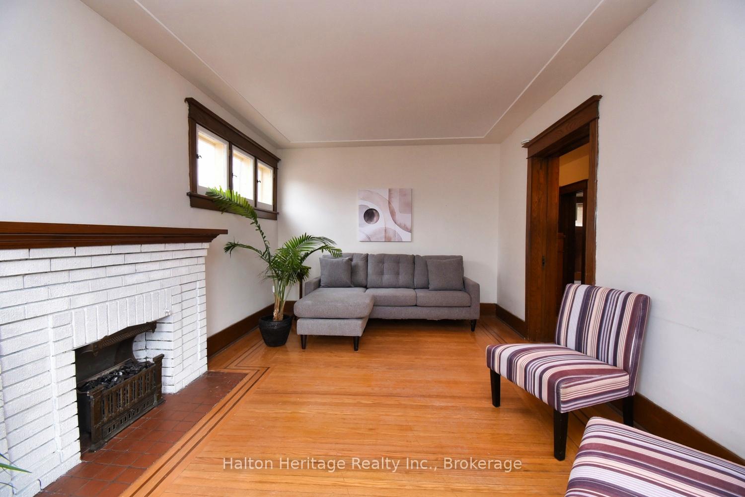 Photo 10 of 129 Eastbourne Avenue, Hamilton, St. Clair — HOMEH