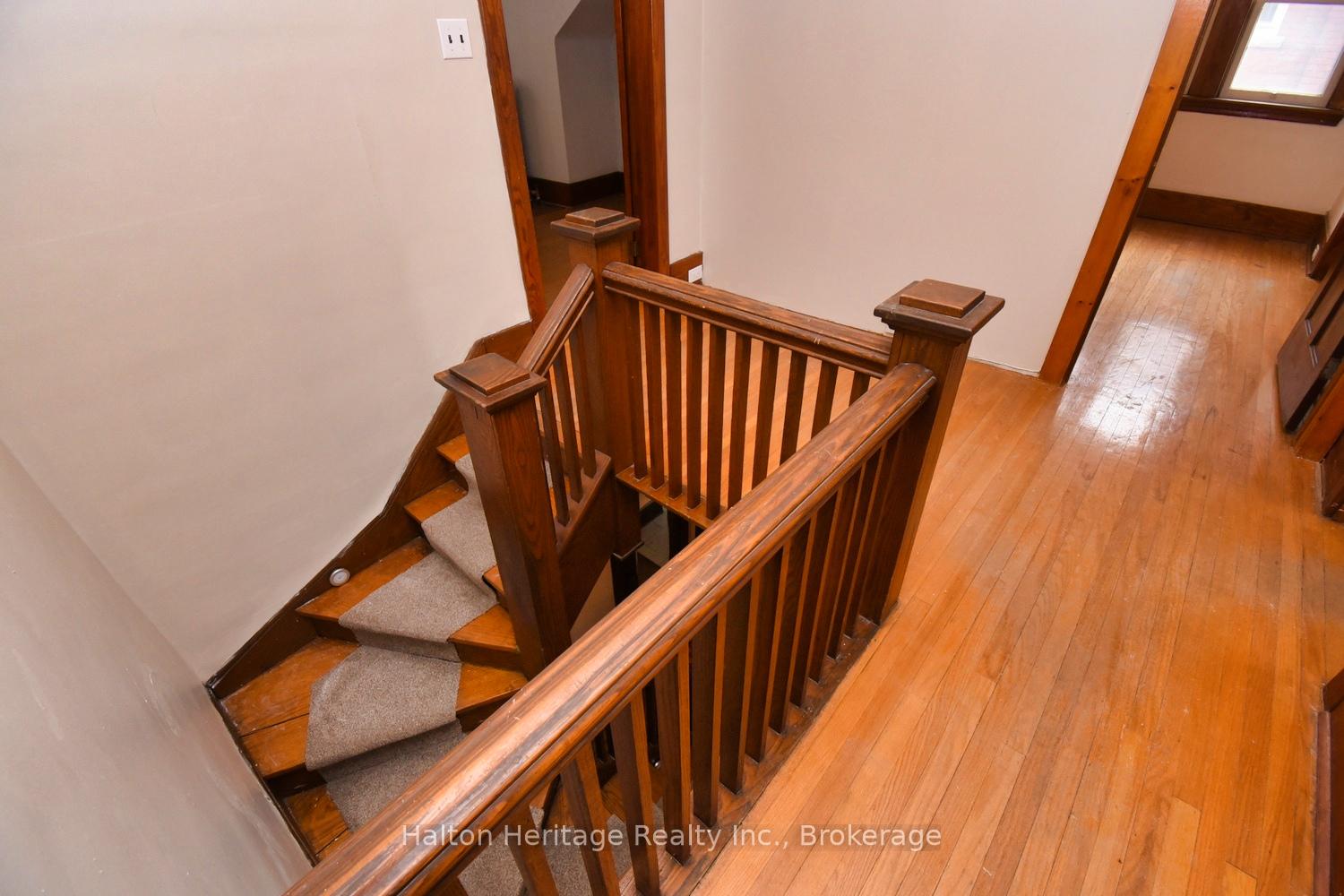 Photo 20 of 129 Eastbourne Avenue, Hamilton, St. Clair — HOMEH