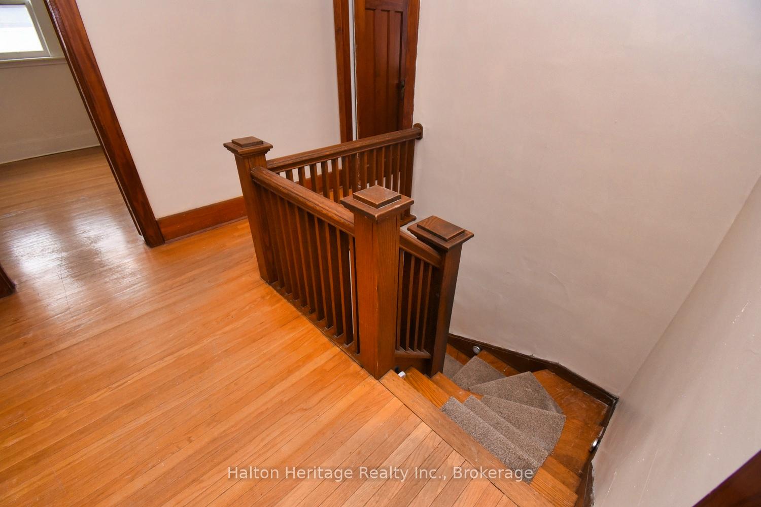 Photo 22 of 129 Eastbourne Avenue, Hamilton, St. Clair — HOMEH