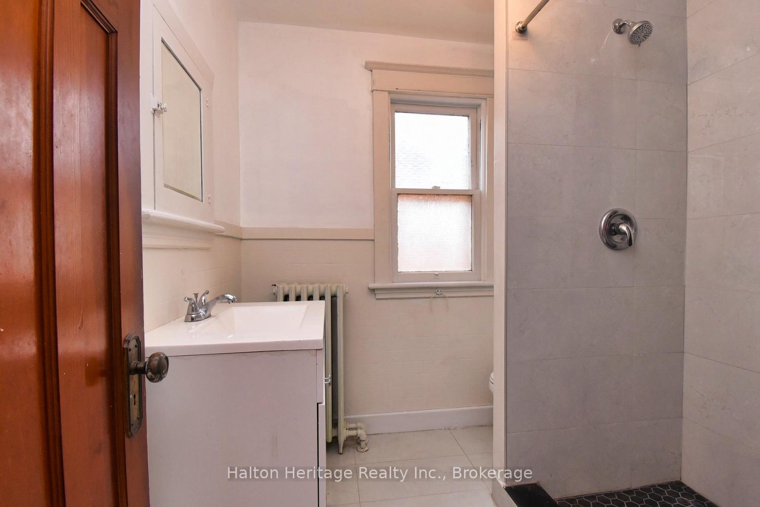 Photo 30 of 129 Eastbourne Avenue, Hamilton, St. Clair — HOMEH