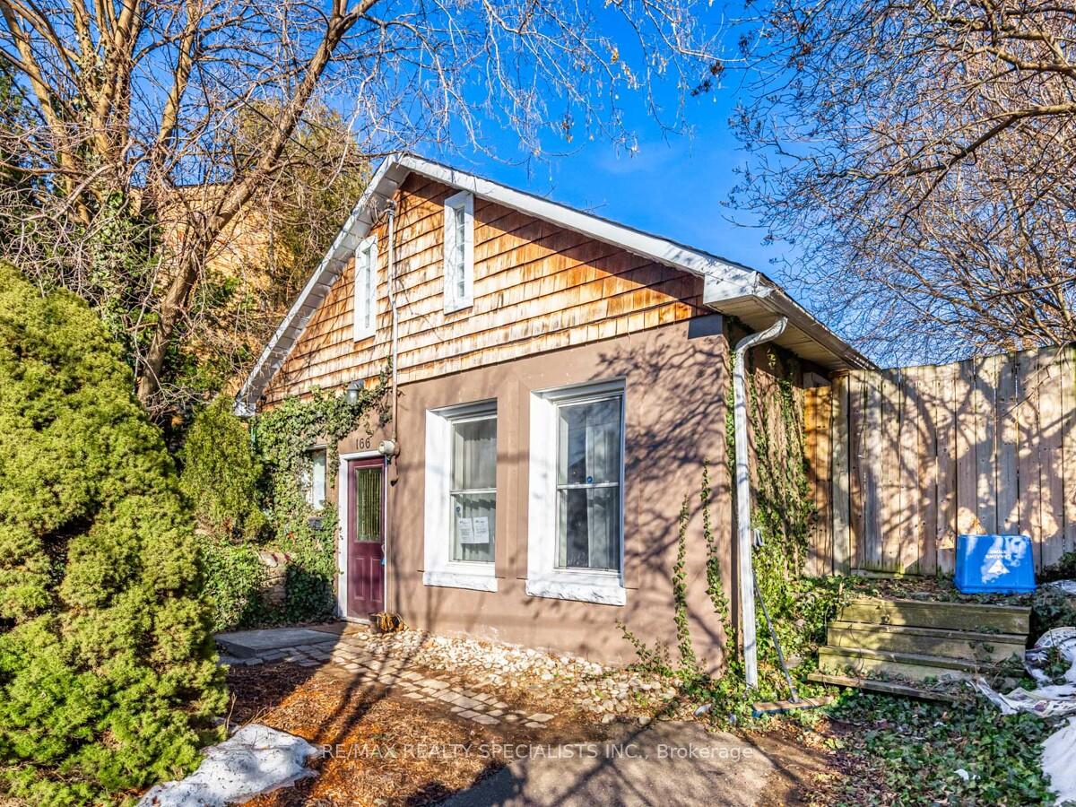 Photo 2 of 166 Hess Street N, Hamilton, Strathcona — HOMEH