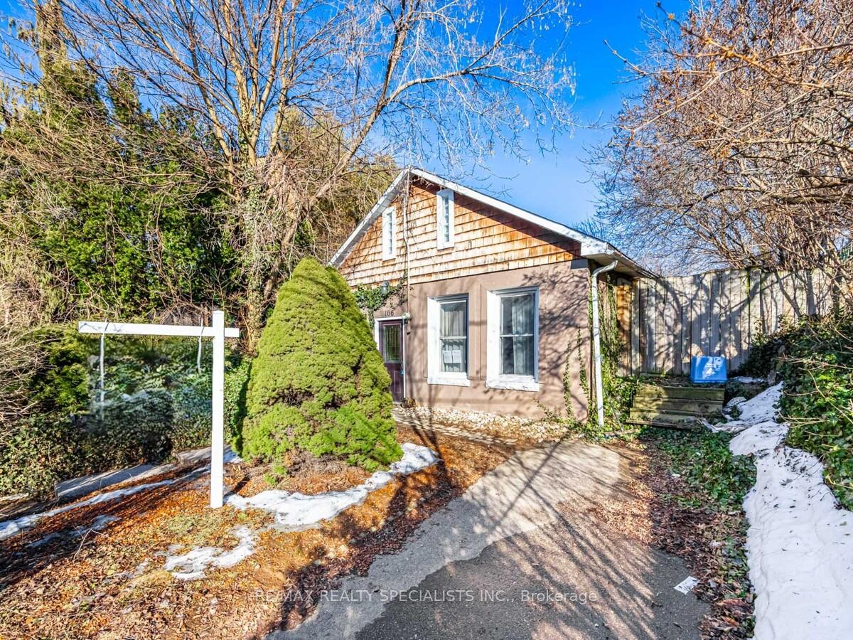 Photo 3 of 166 Hess Street N, Hamilton, Strathcona — HOMEH