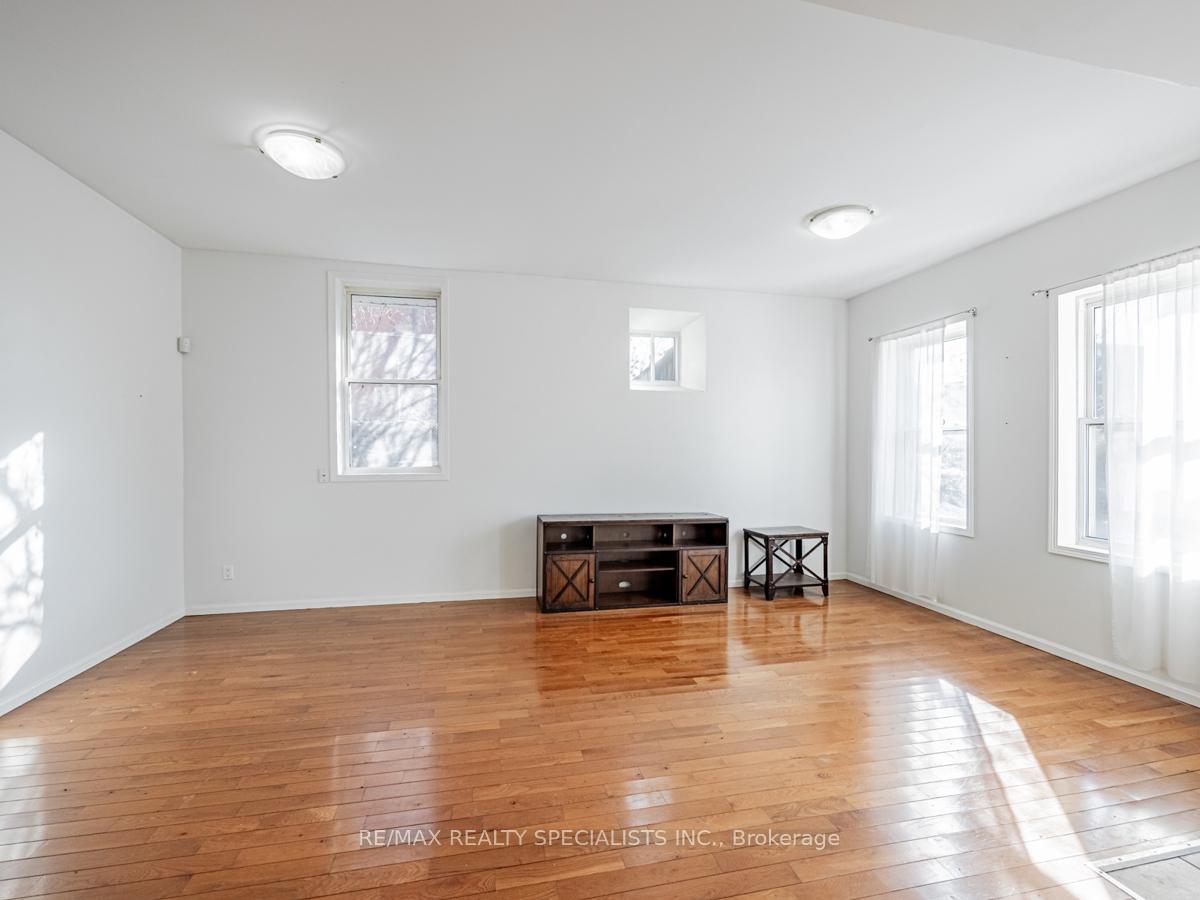 Photo 6 of 166 Hess Street N, Hamilton, Strathcona — HOMEH