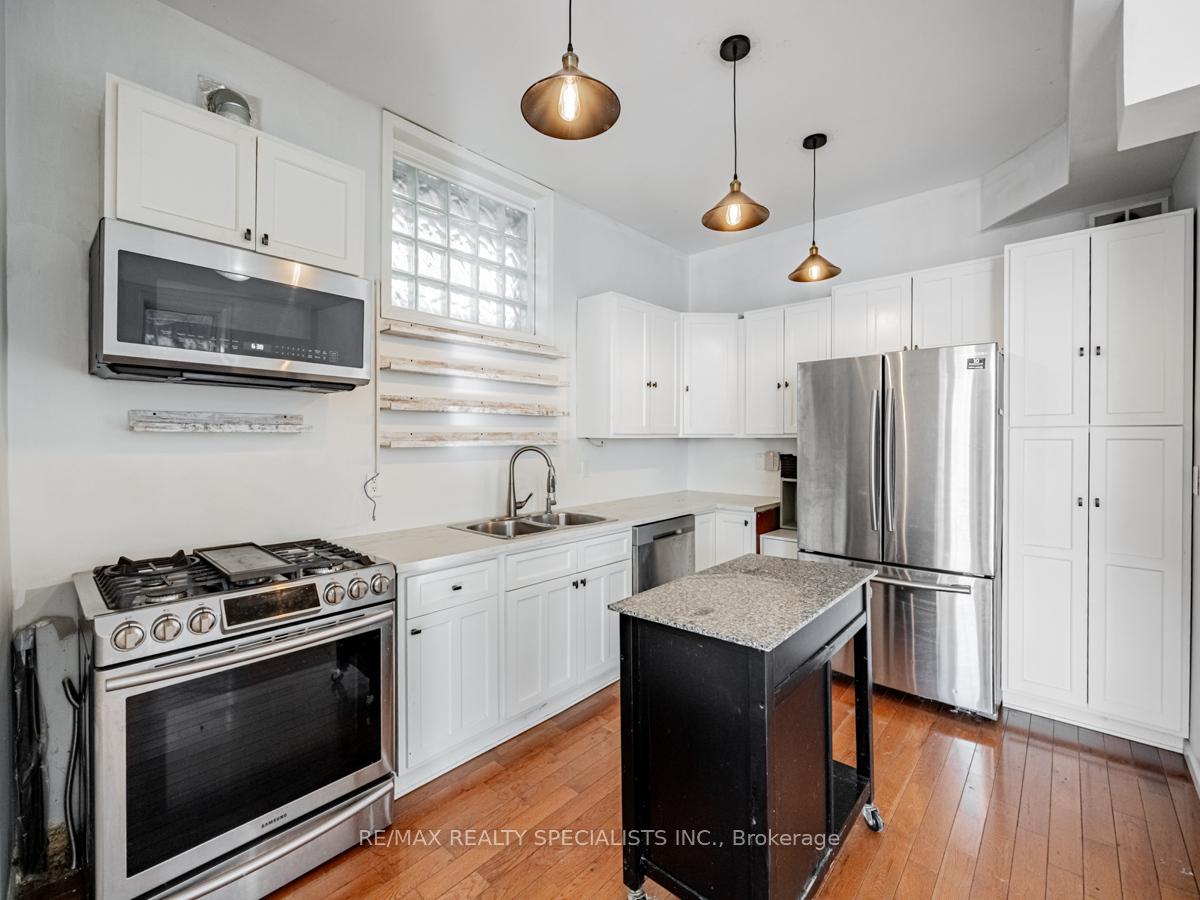 Photo 10 of 166 Hess Street N, Hamilton, Strathcona — HOMEH