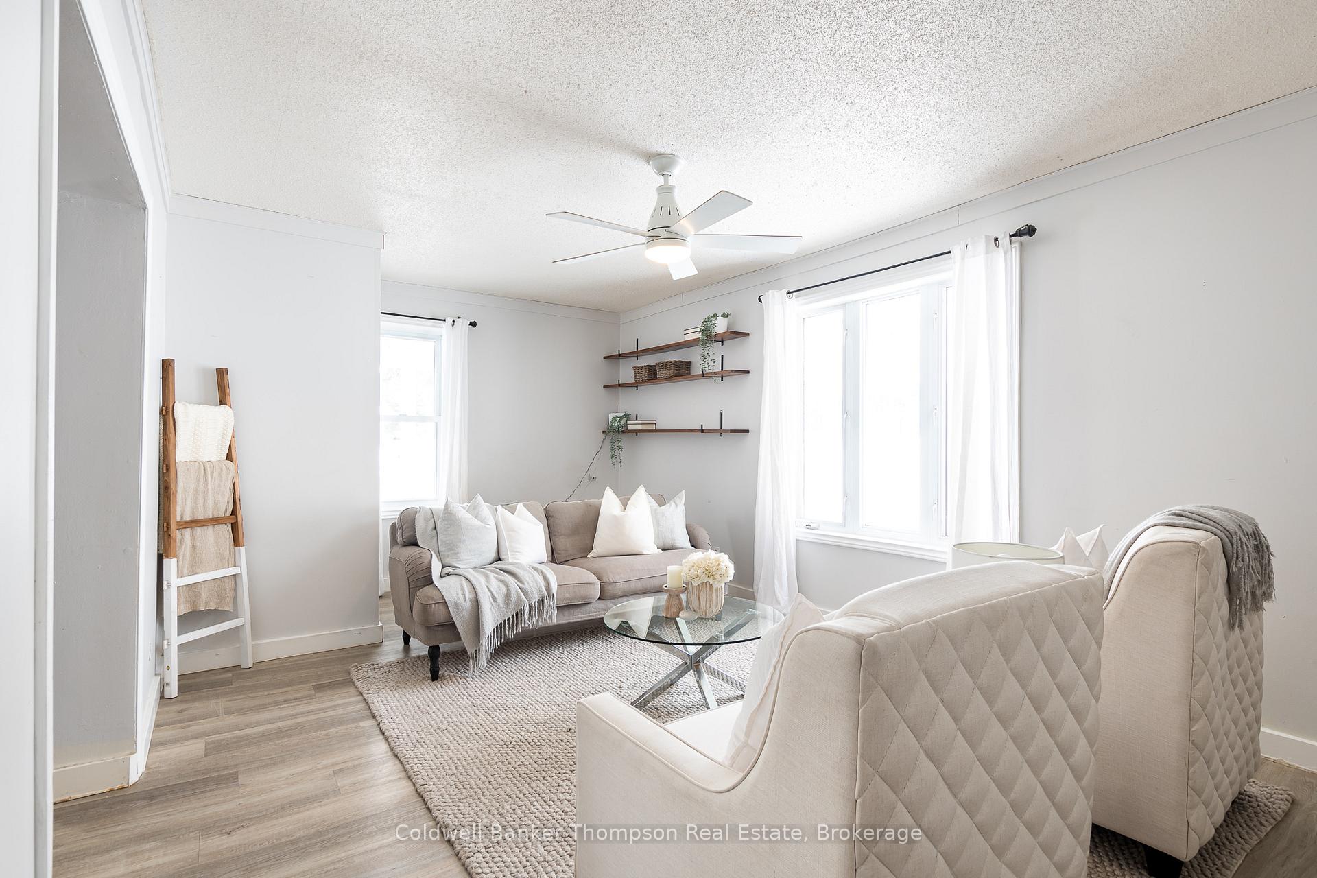 Photo 10 of 165 Yonge Street, Burk's Falls — HOMEH