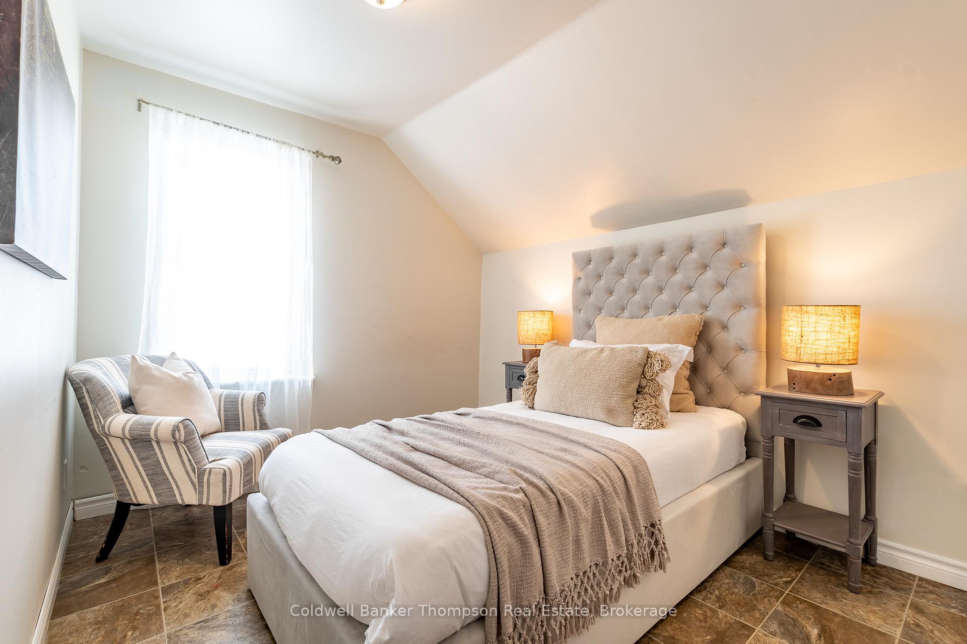 Photo 21 of 165 Yonge Street, Burk's Falls — HOMEH