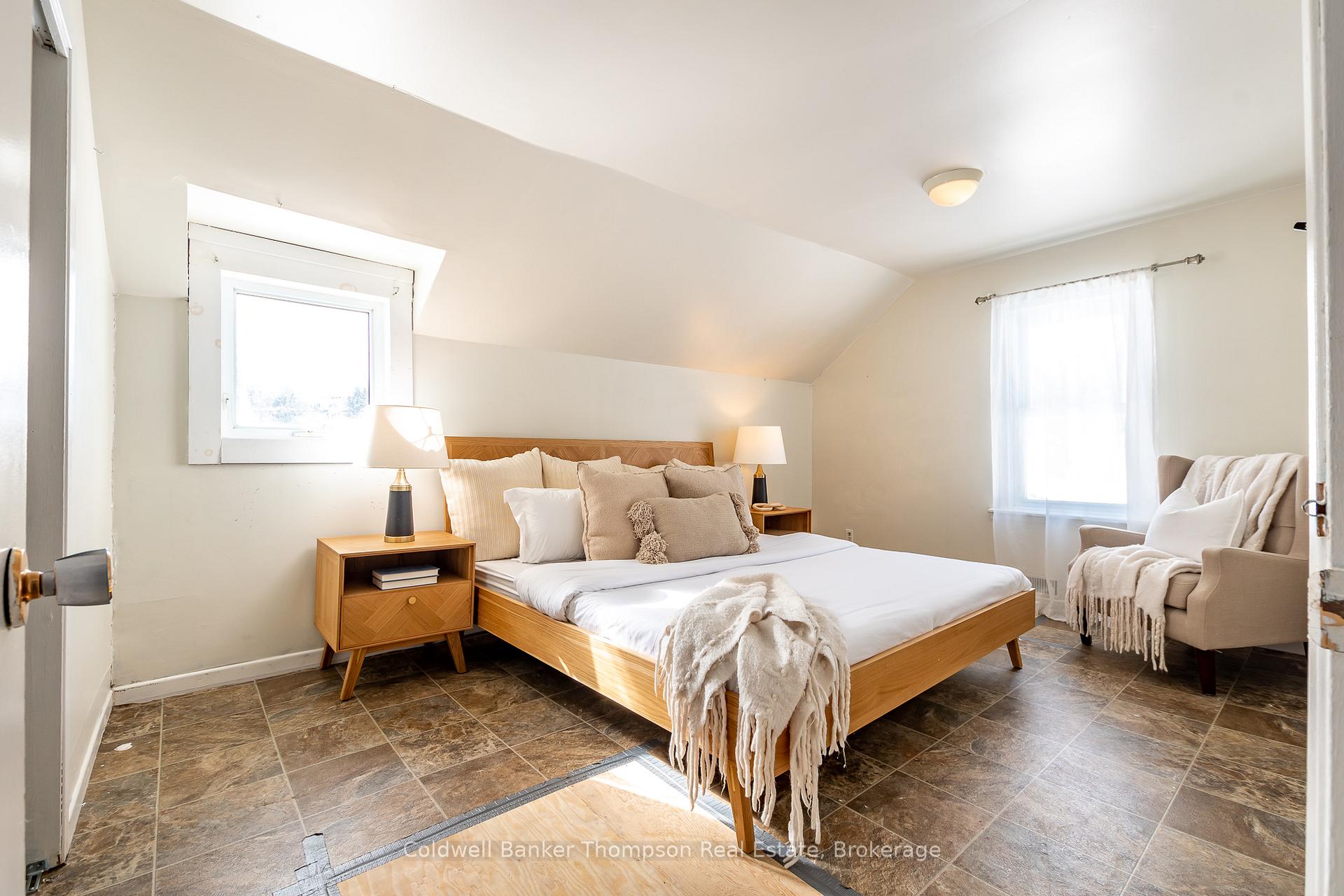 Photo 22 of 165 Yonge Street, Burk's Falls — HOMEH