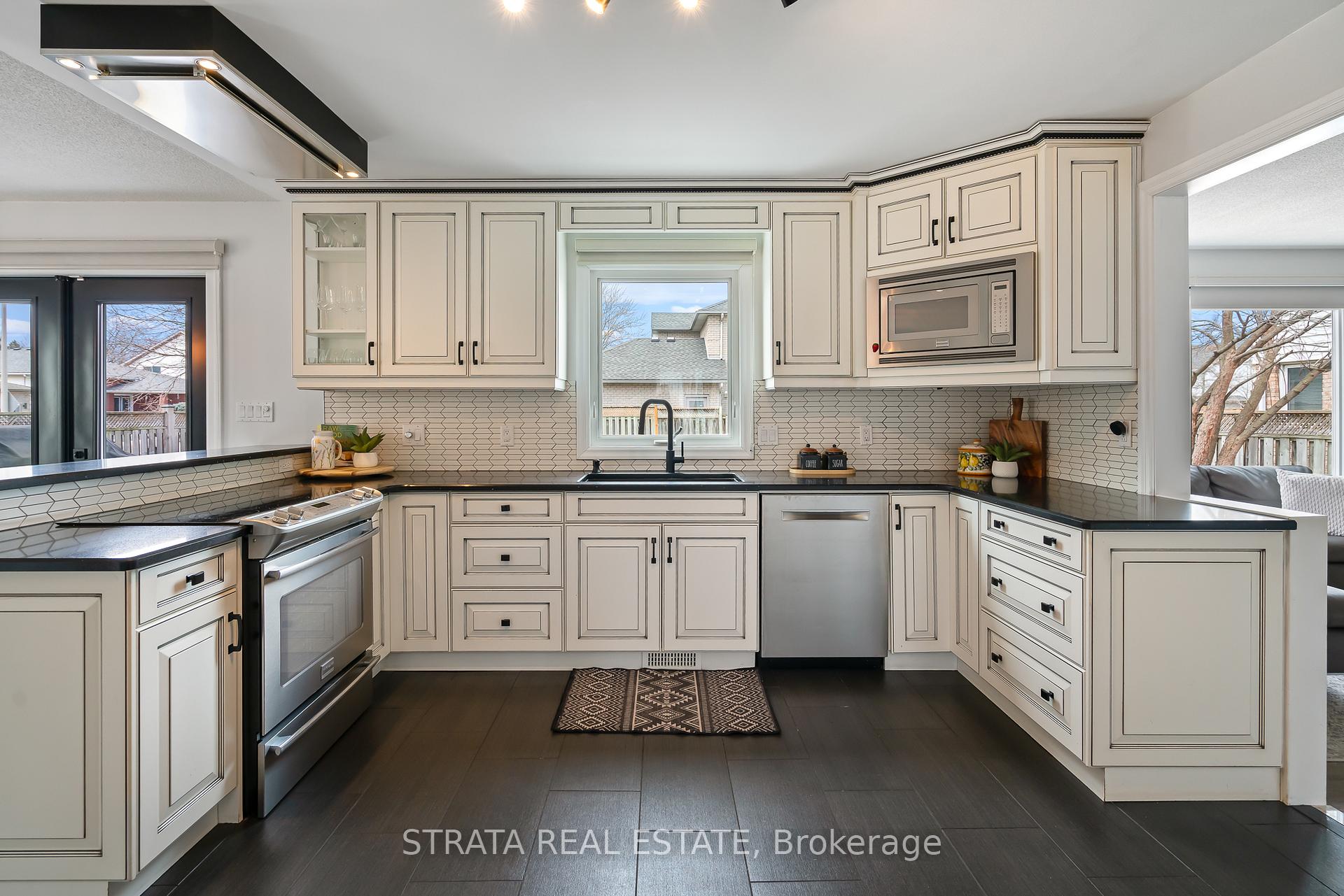 Photo 11 of 49 Fairhaven Drive, St. Catharines, Grapeview — HOMEH