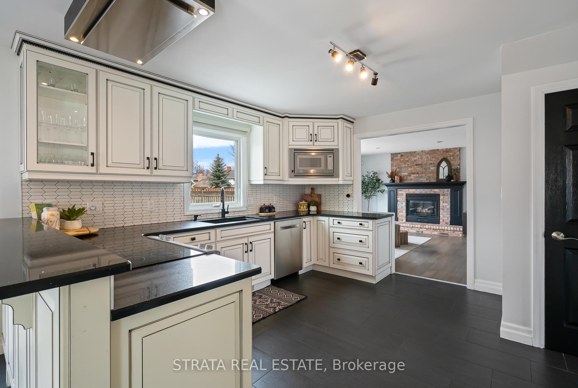 Photo 15 of 49 Fairhaven Drive, St. Catharines, Grapeview — HOMEH