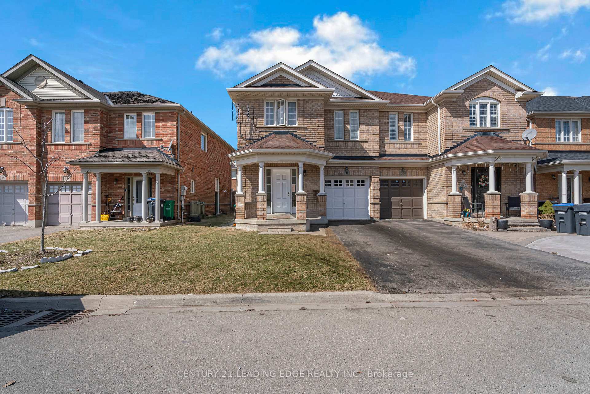 Front of 31 Hollingsworth Circle