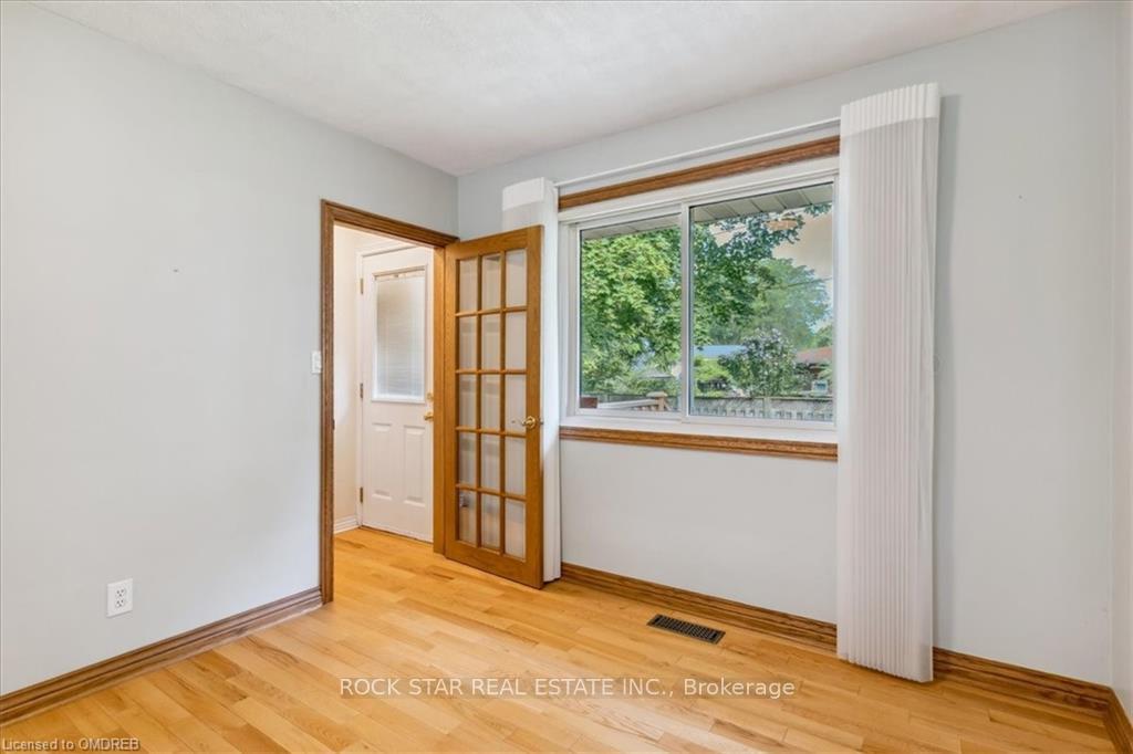 Photo 7 of 28 Valerie Drive, St. Catharines, Glendale/Glenridge — HOMEH