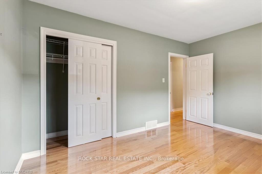 Photo 8 of 28 Valerie Drive, St. Catharines, Glendale/Glenridge — HOMEH