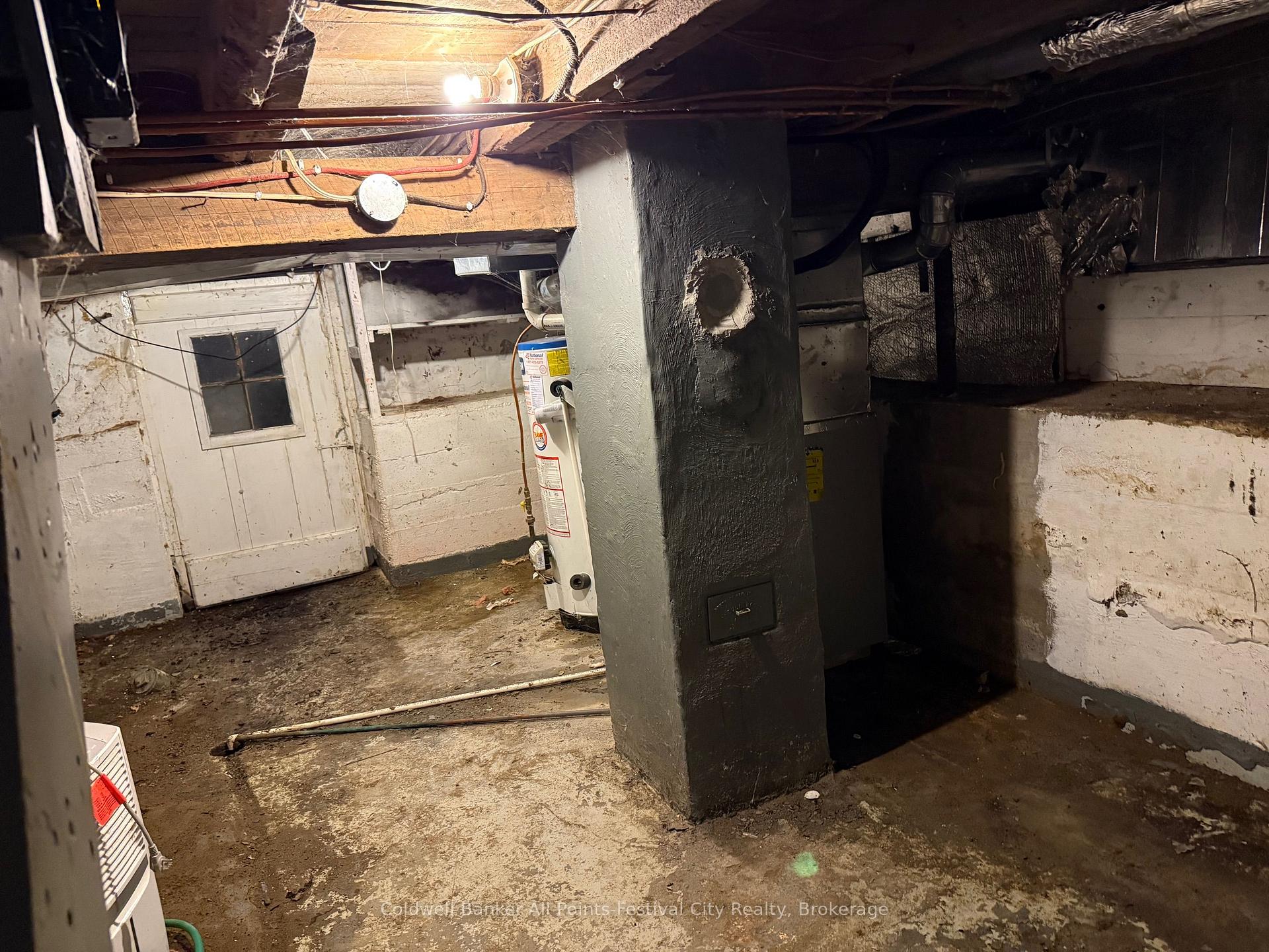 Photo 14 of 9 Blake Street E, Goderich, Goderich (Town) — HOMEH