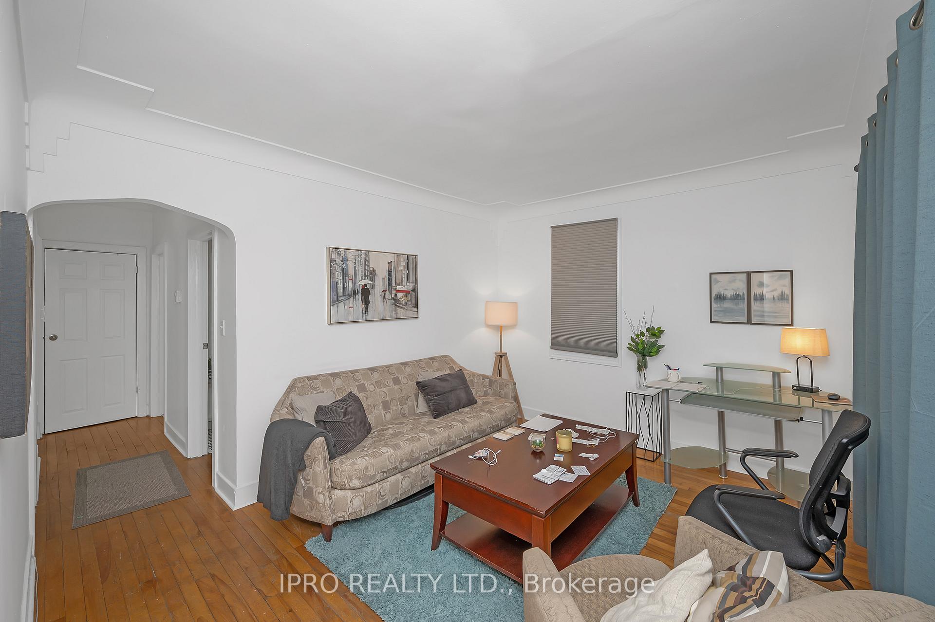 Photo 5 of 238 West 19th Street, Hamilton, Buchanan — HOMEH