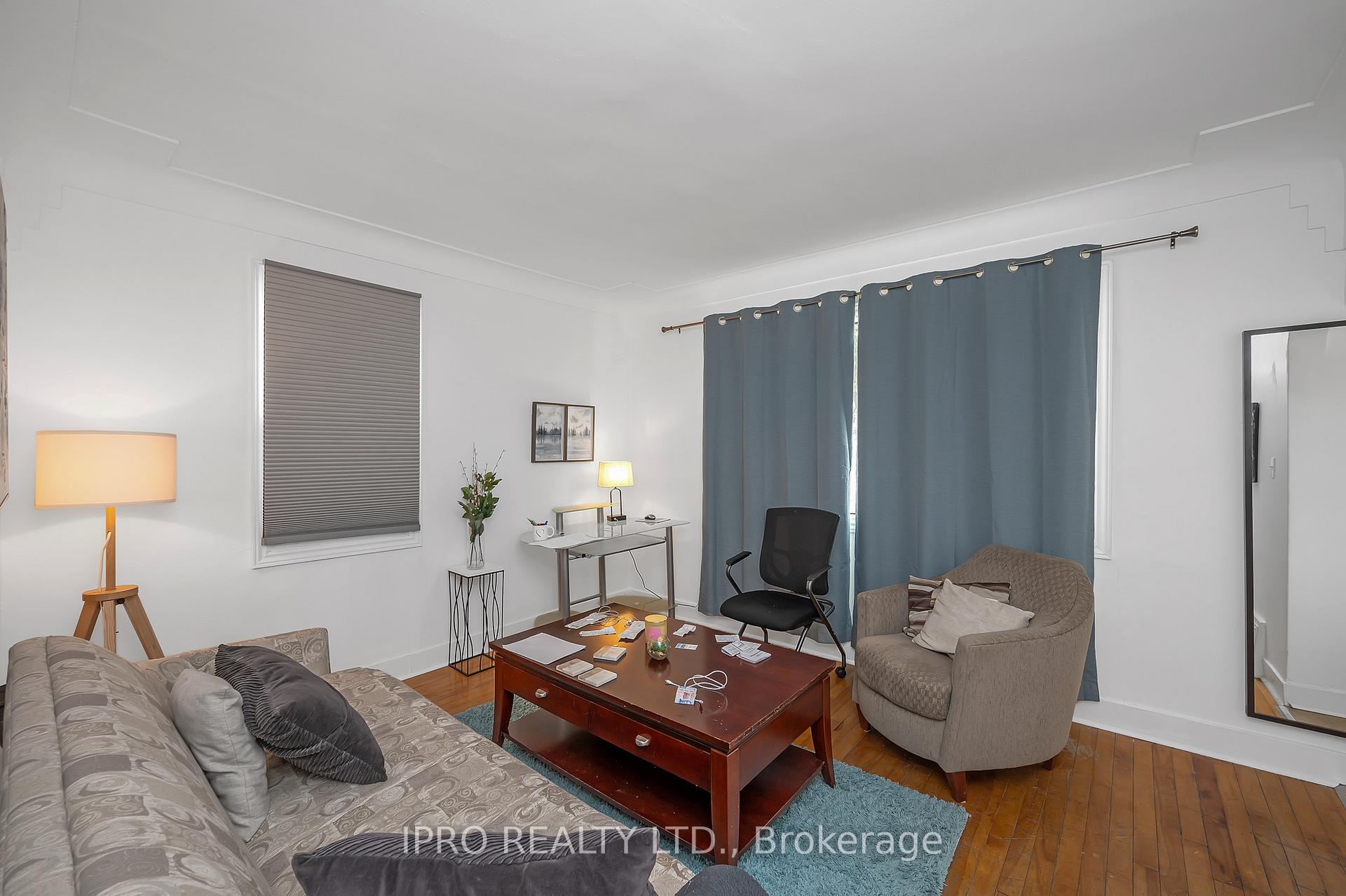 Photo 6 of 238 West 19th Street, Hamilton, Buchanan — HOMEH