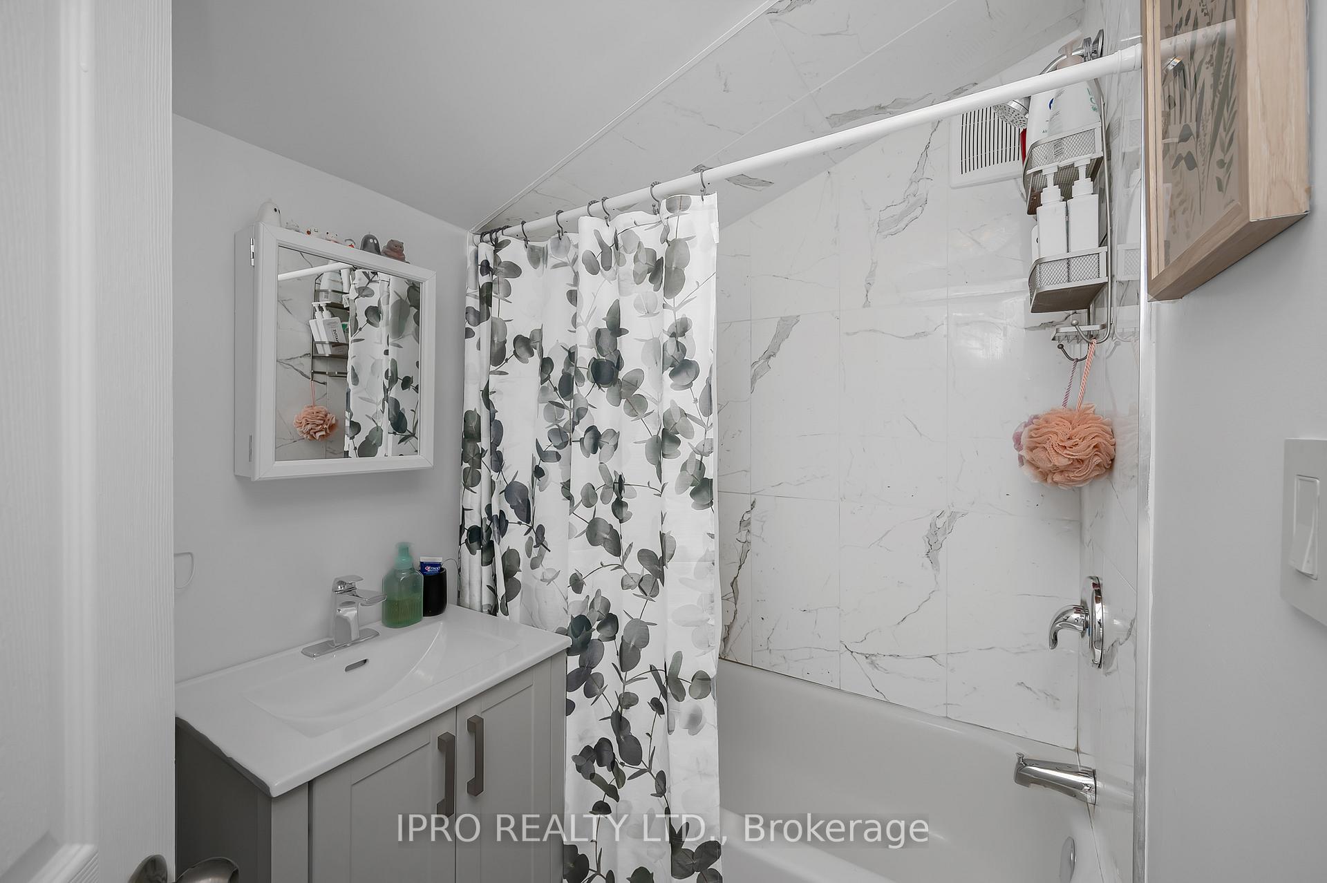 Photo 26 of 238 West 19th Street, Hamilton, Buchanan — HOMEH