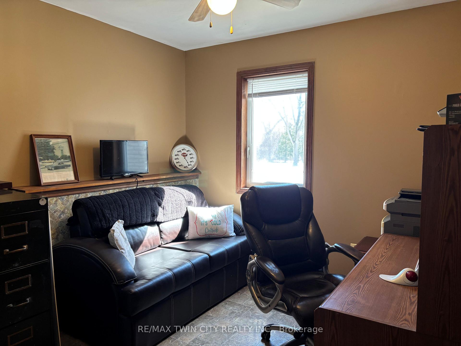 Photo 15 of 1961 5th Con Road W, Hamilton, Rural Flamborough — HOMEH
