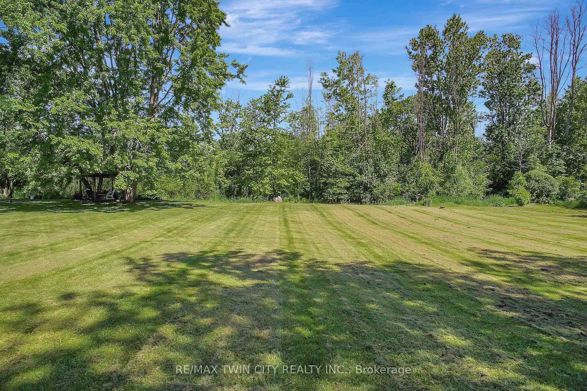 Photo 27 of 1961 5th Con Road W, Hamilton, Rural Flamborough — HOMEH