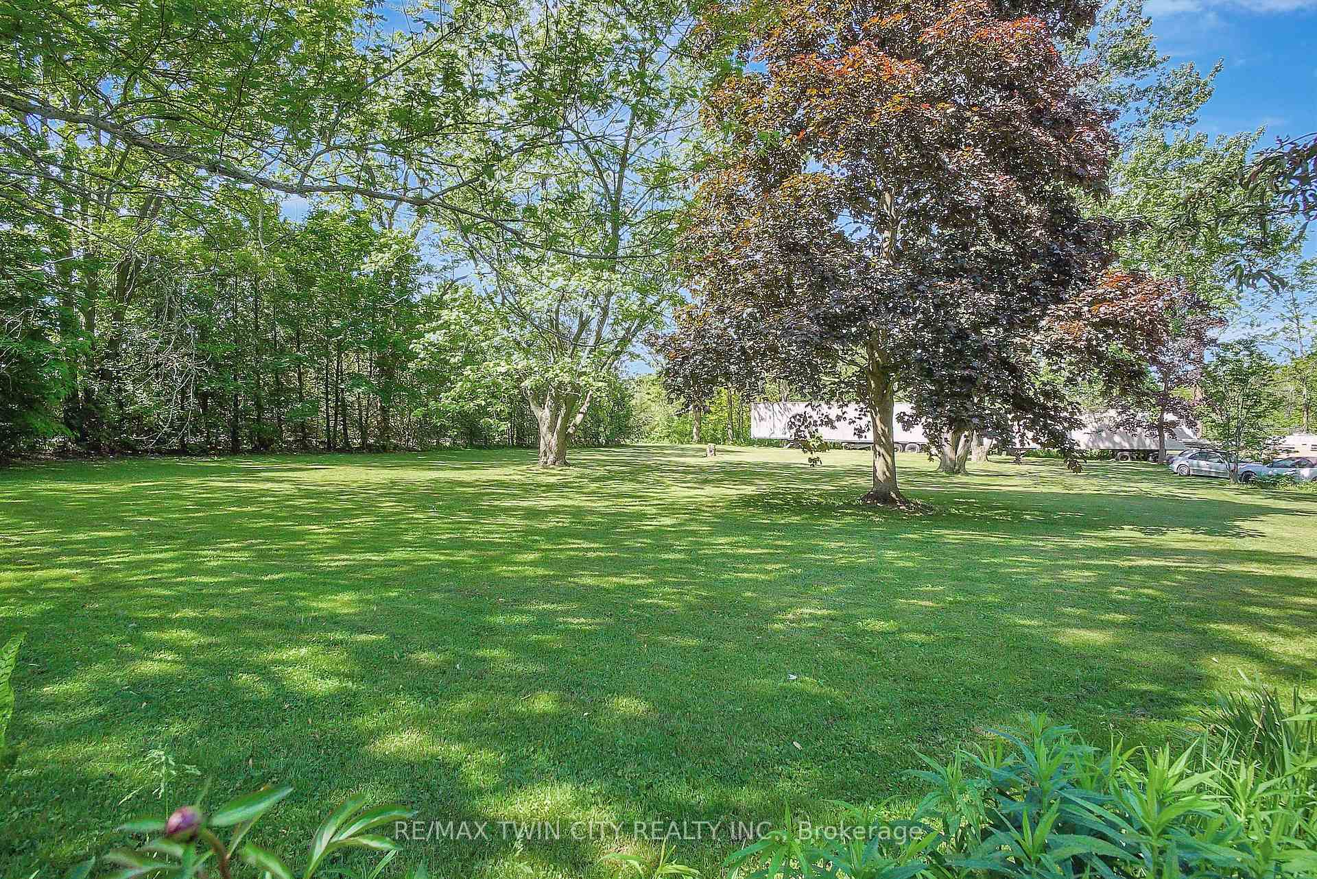 Photo 32 of 1961 5th Con Road W, Hamilton, Rural Flamborough — HOMEH