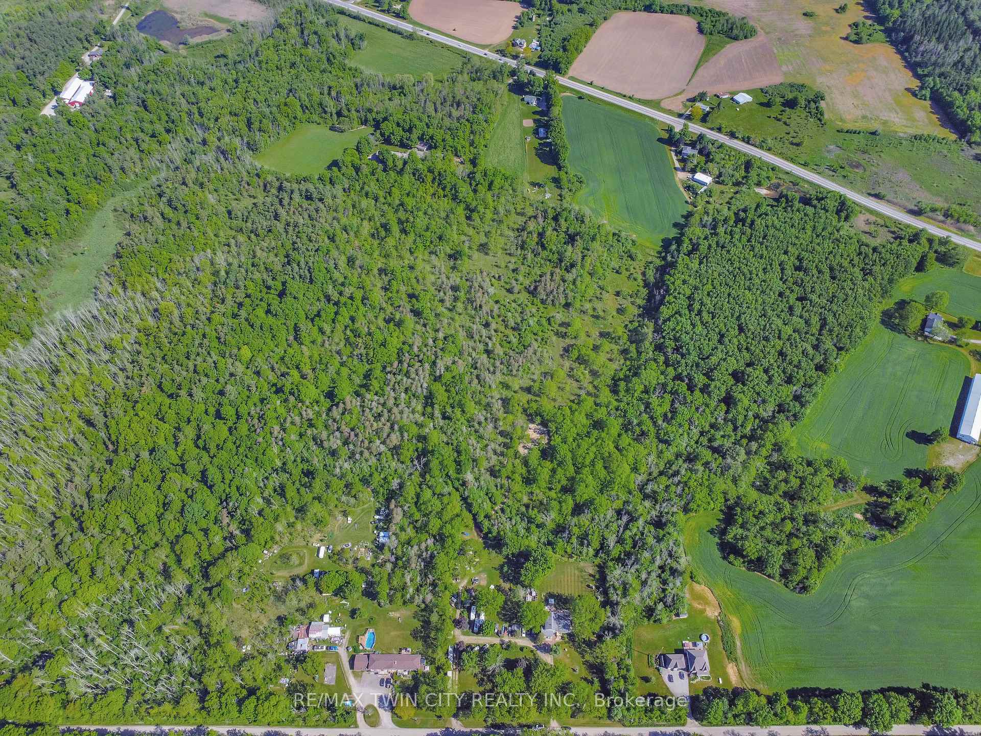 Photo 37 of 1961 5th Con Road W, Hamilton, Rural Flamborough — HOMEH