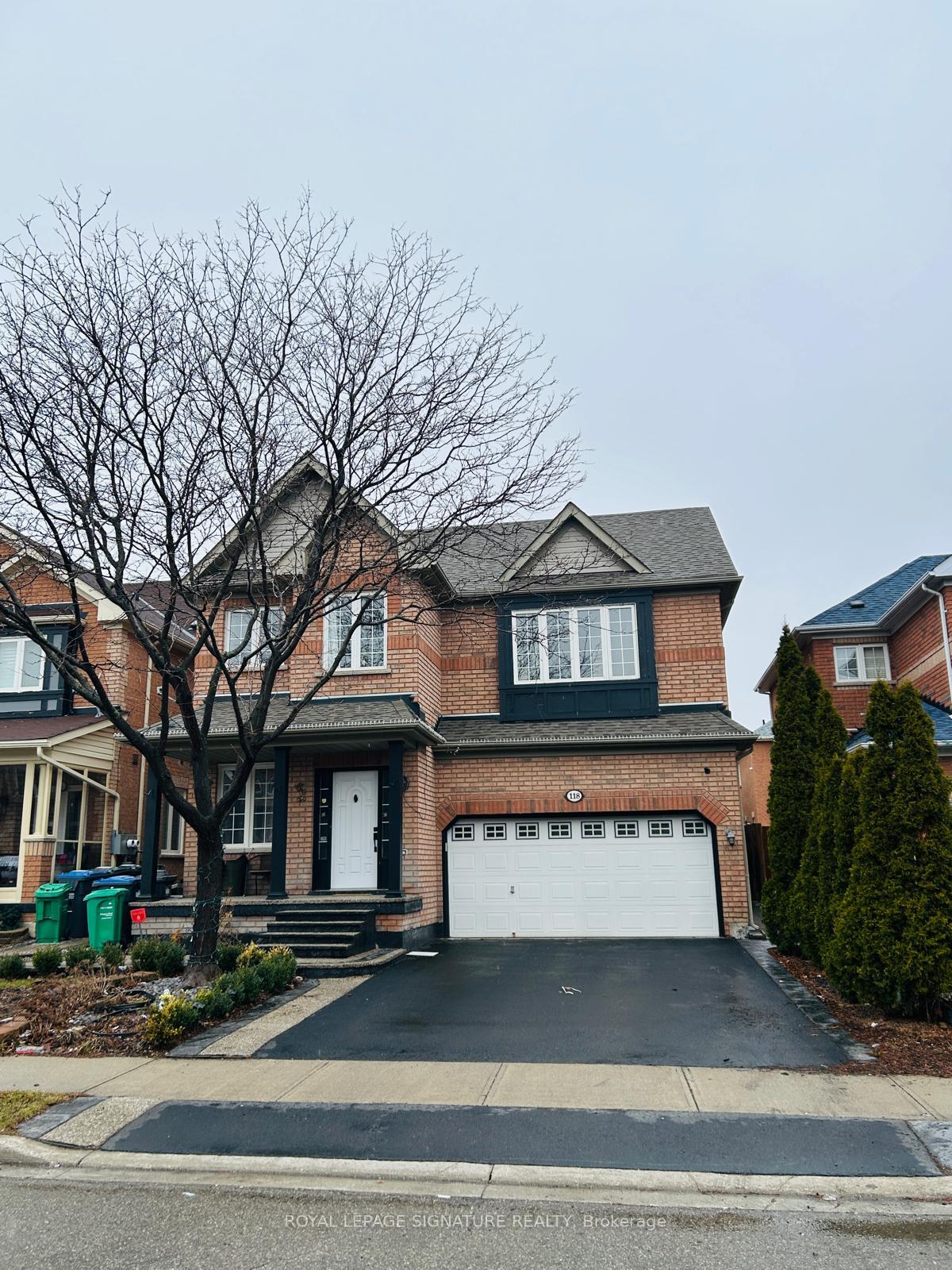 Front of Unit (UPPER), 118 Masters Green Crescent