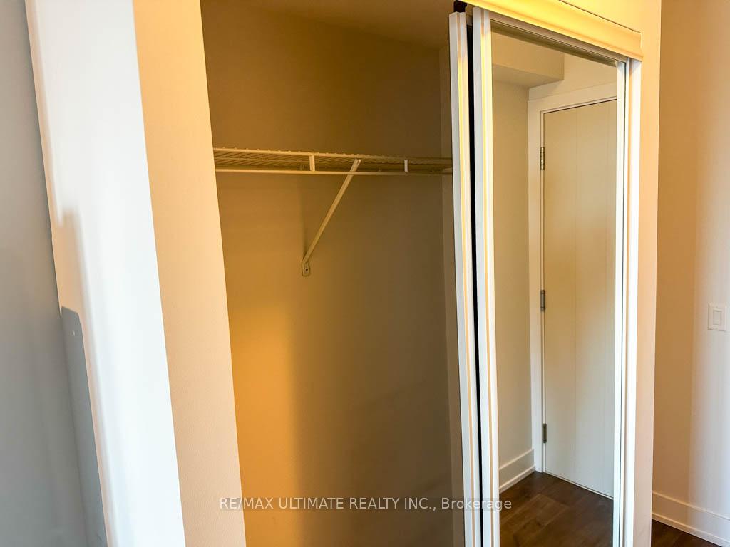 Photo 7 of Unit 2104, 2550 Simcoe Street N, Oshawa, Windfields — HOMEH