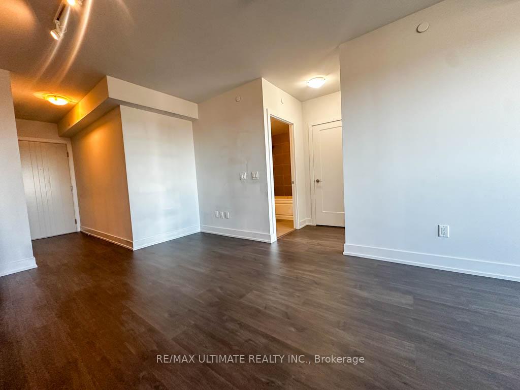 Photo 15 of Unit 2104, 2550 Simcoe Street N, Oshawa, Windfields — HOMEH